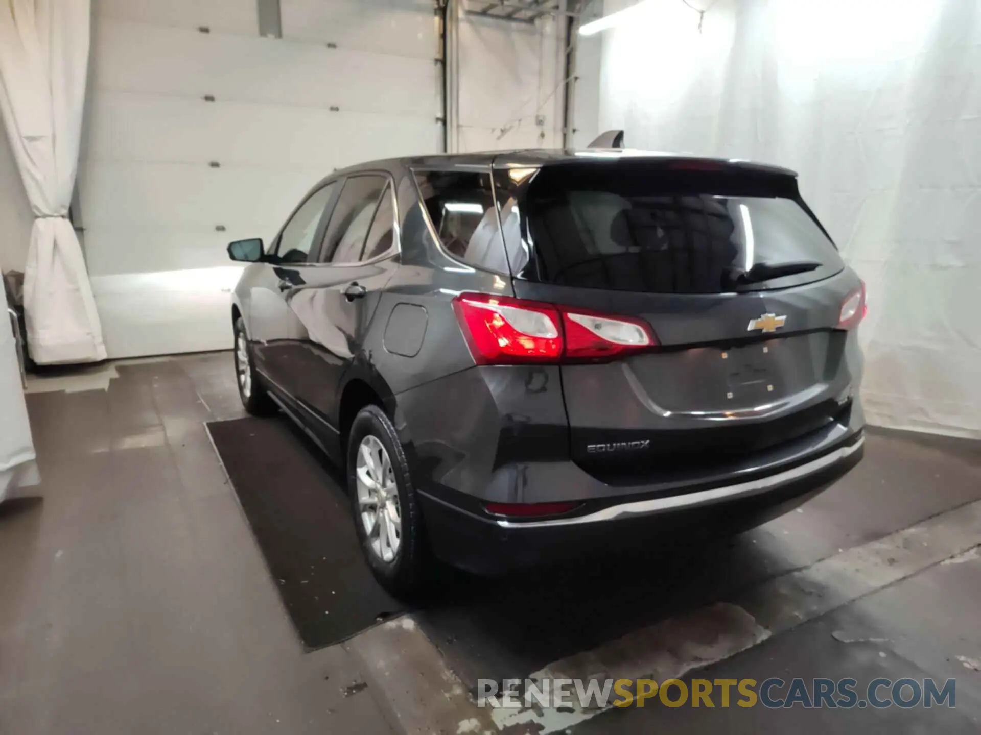 19 Photograph of a damaged car 2GNAXTEV3M6148931 CHEVROLET EQUINOX 2021