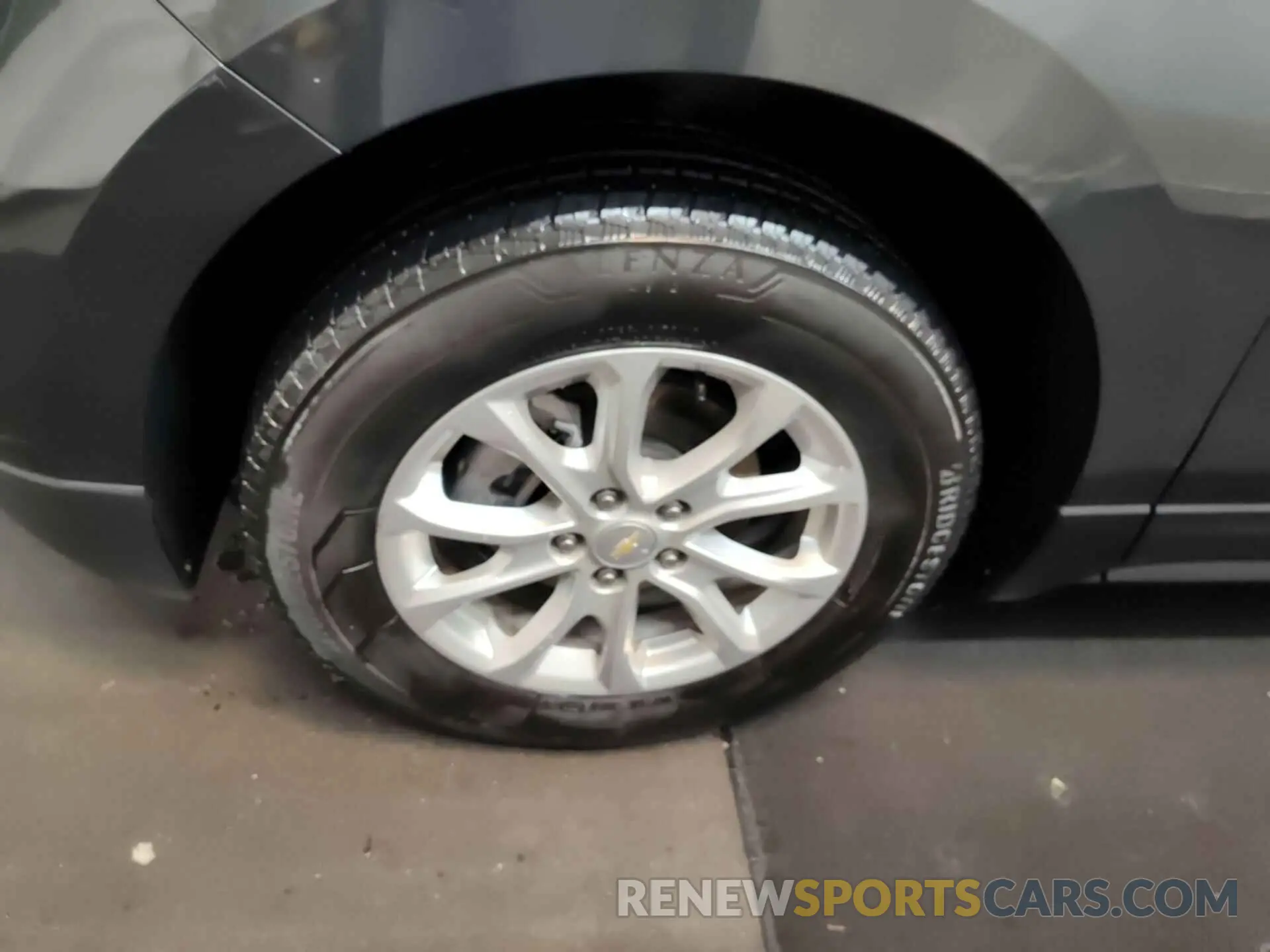 29 Photograph of a damaged car 2GNAXTEV3M6148931 CHEVROLET EQUINOX 2021