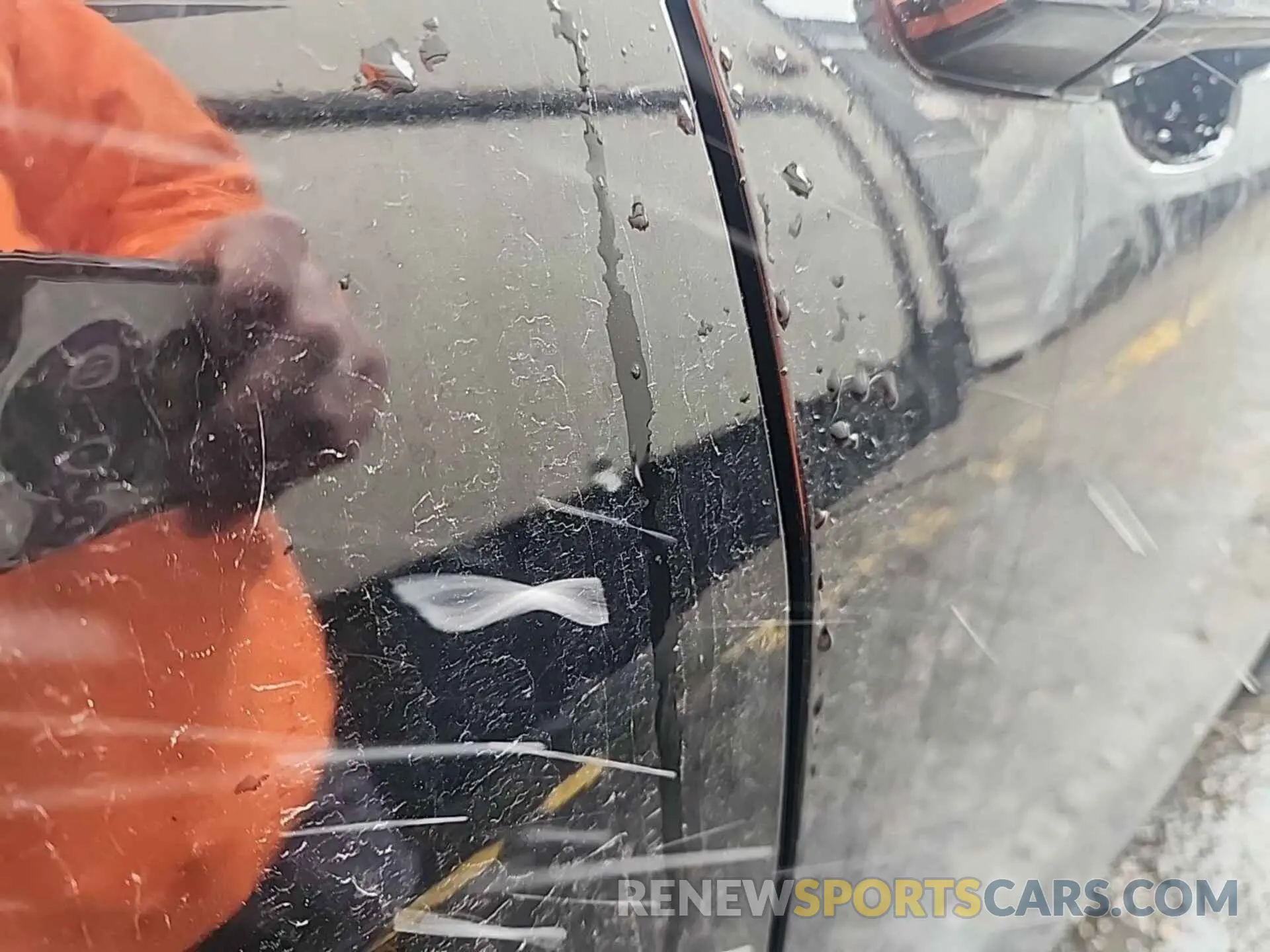 16 Photograph of a damaged car 2GNAXTEV3M6161131 CHEVROLET EQUINOX 2021