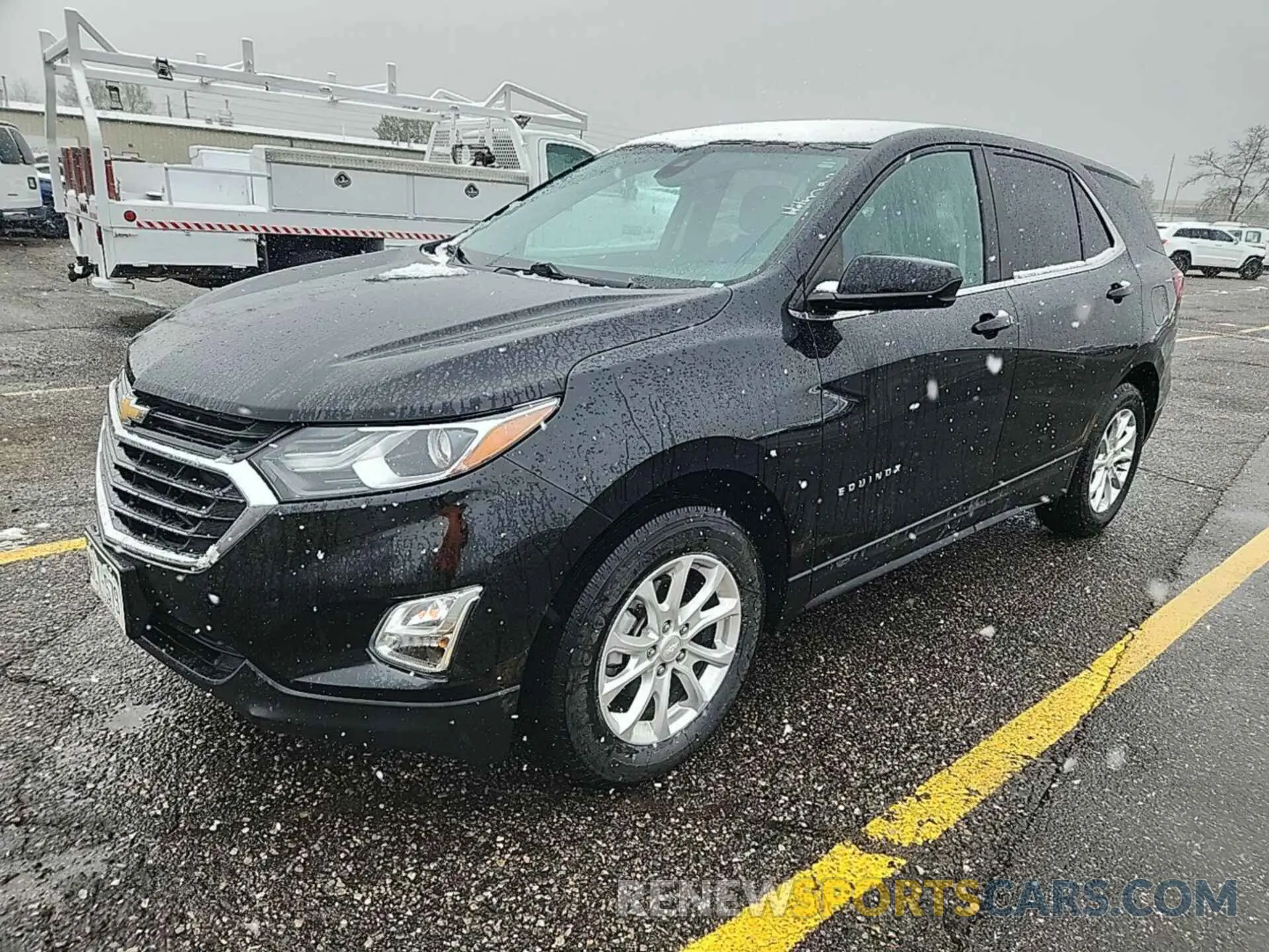 17 Photograph of a damaged car 2GNAXTEV3M6161131 CHEVROLET EQUINOX 2021