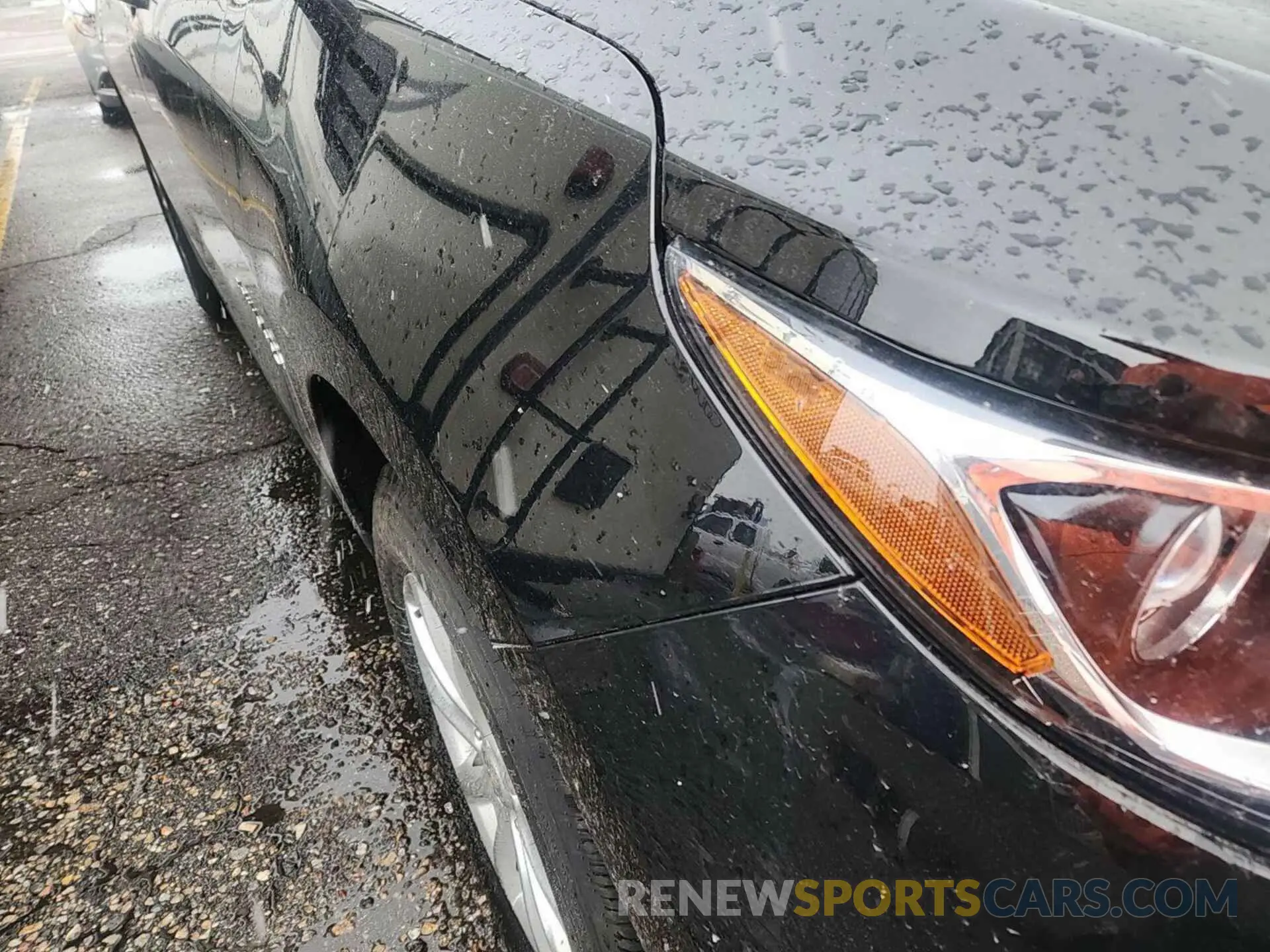 4 Photograph of a damaged car 2GNAXTEV3M6161131 CHEVROLET EQUINOX 2021
