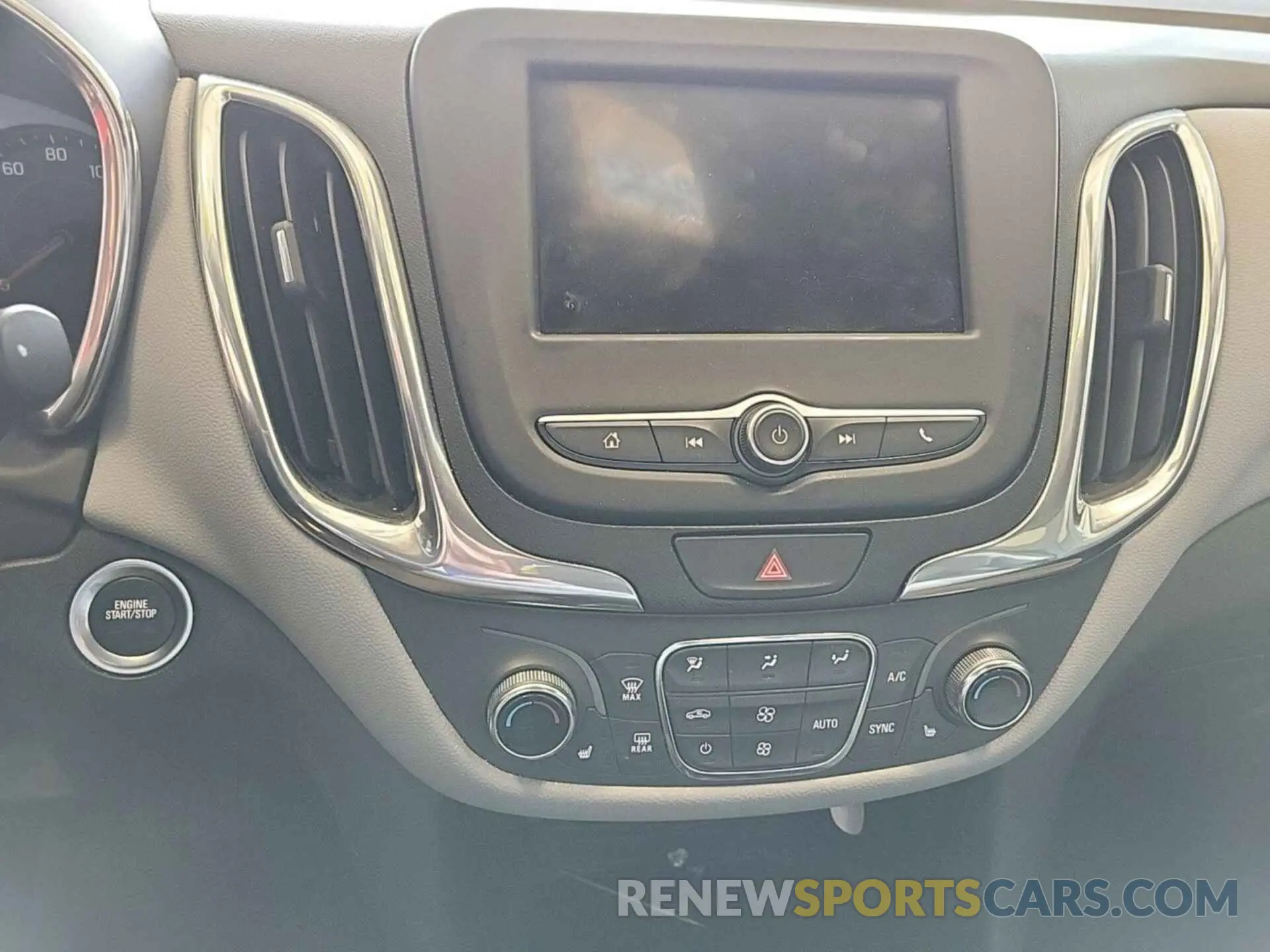 13 Photograph of a damaged car 2GNAXTEV4M6103254 CHEVROLET EQUINOX 2021