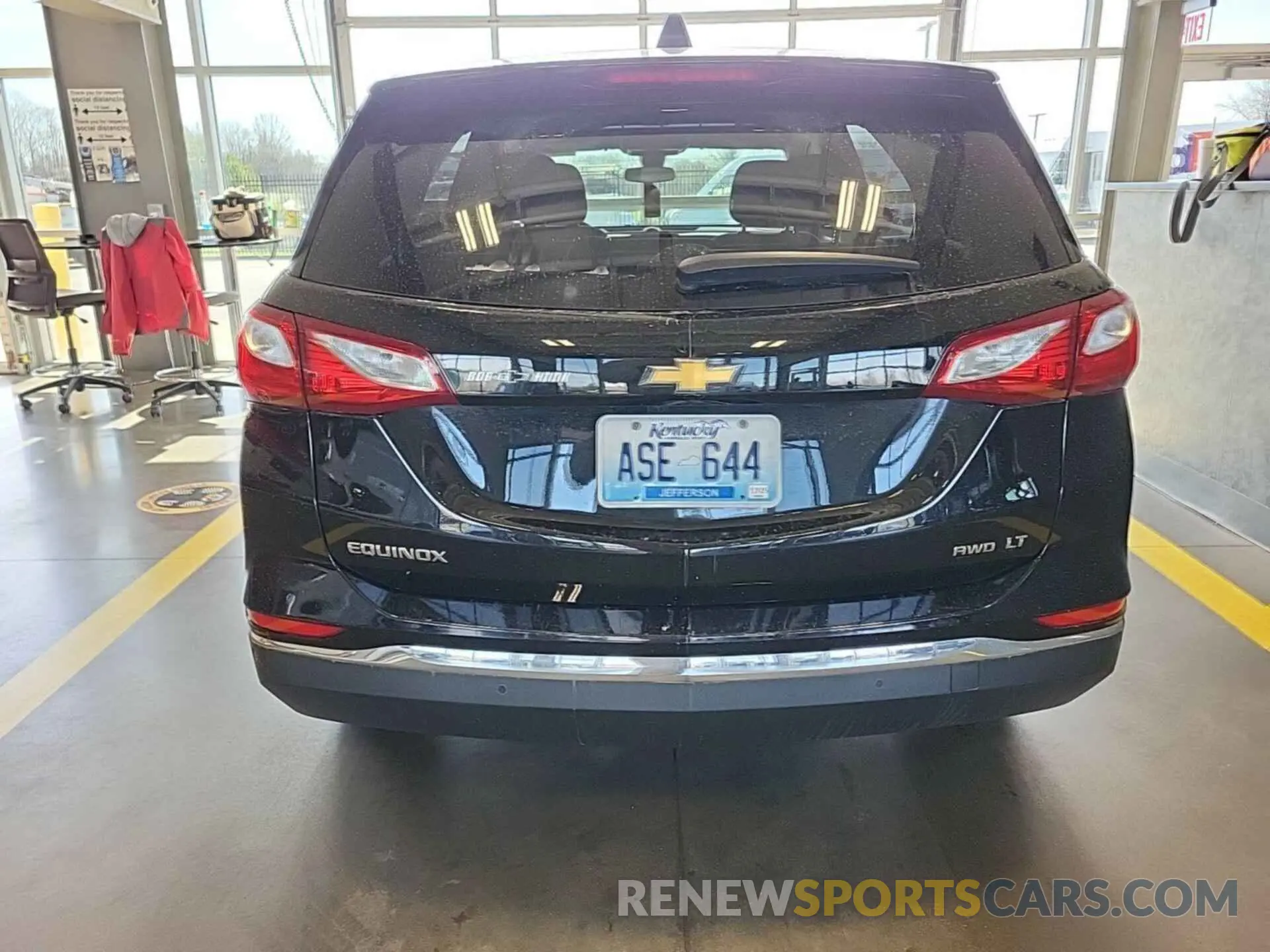 2 Photograph of a damaged car 2GNAXTEV4M6103254 CHEVROLET EQUINOX 2021