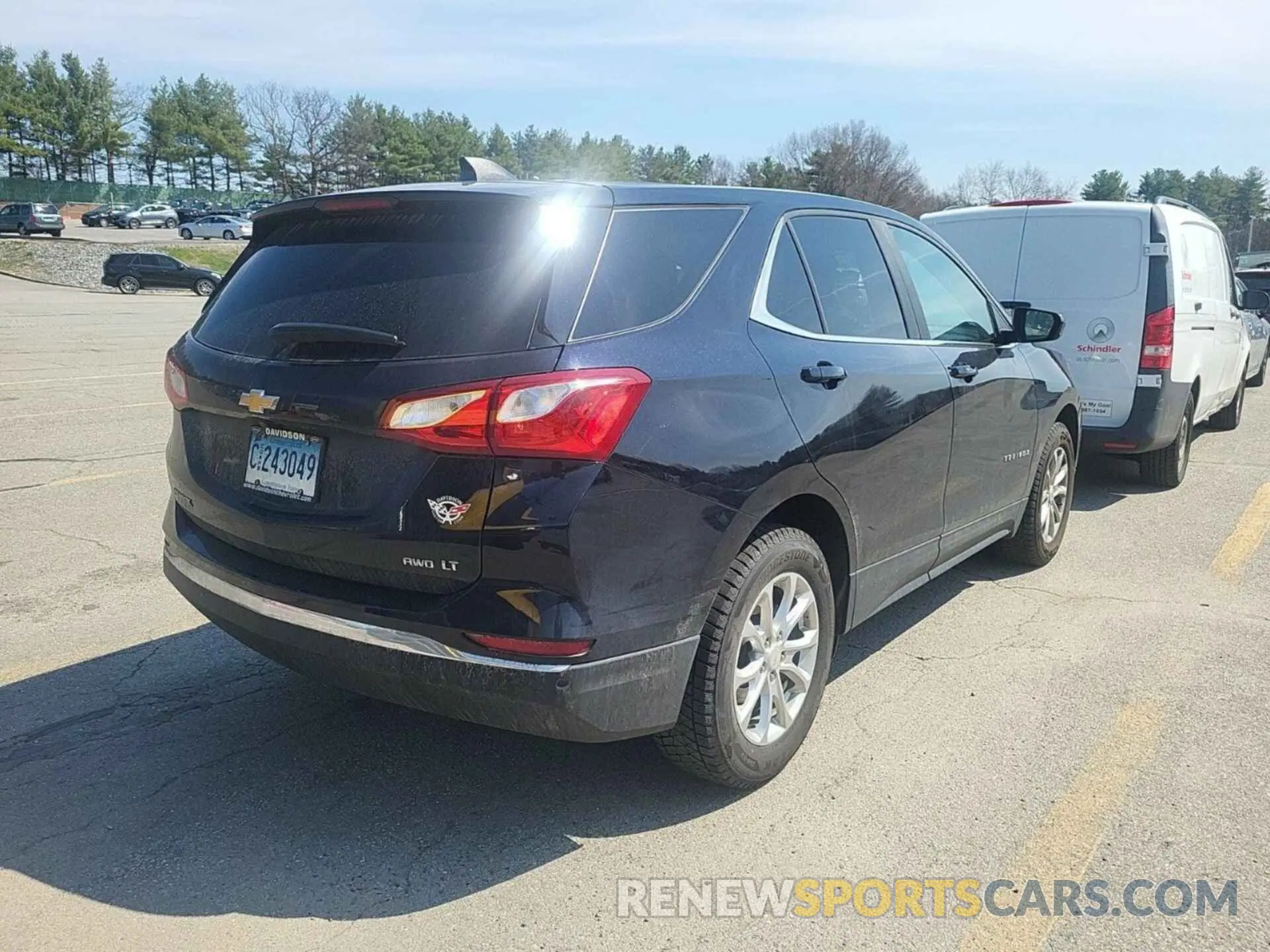 2 Photograph of a damaged car 2GNAXTEV6M6105894 CHEVROLET EQUINOX 2021