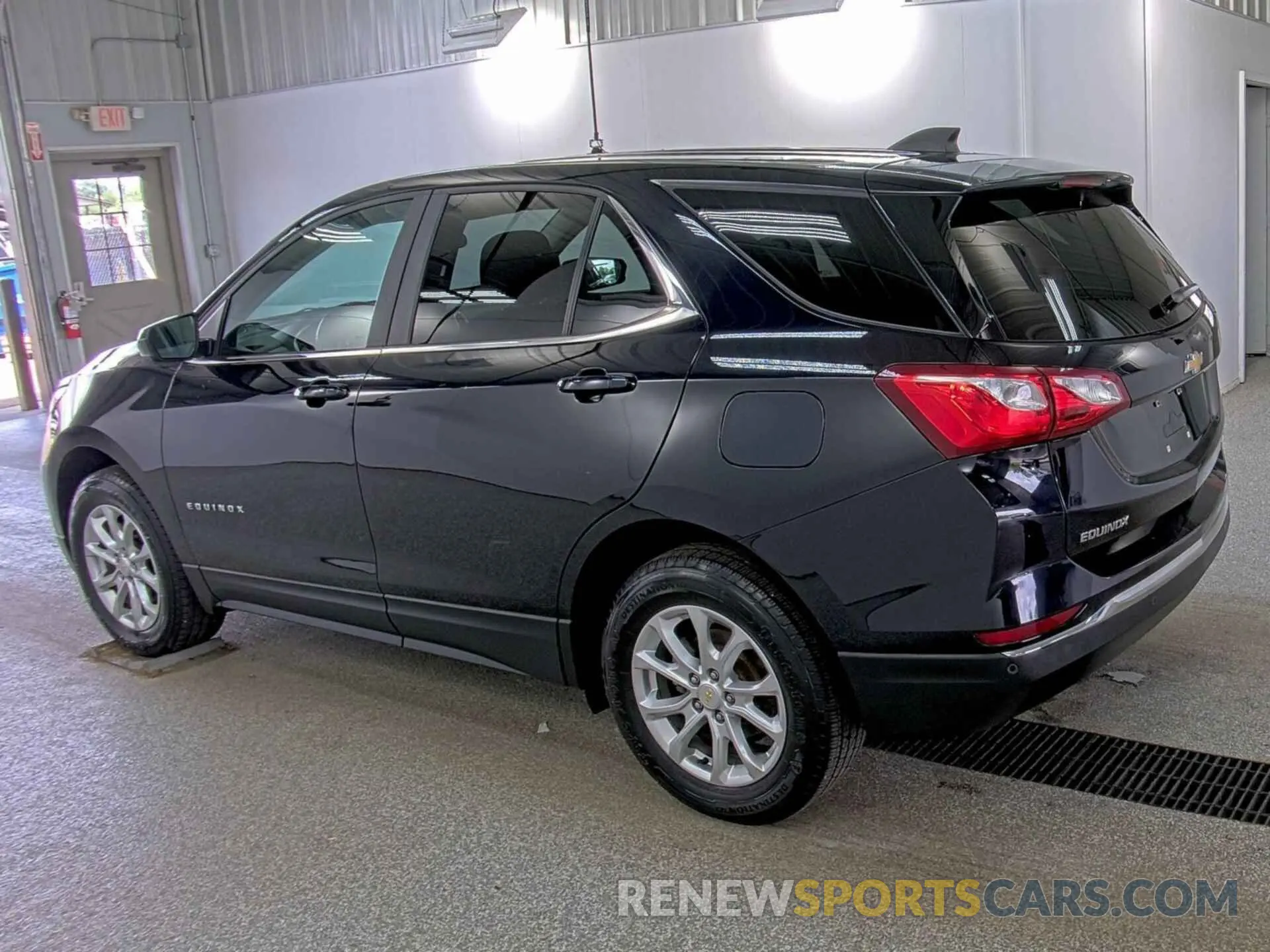 22 Photograph of a damaged car 2GNAXTEV6M6108181 CHEVROLET EQUINOX 2021