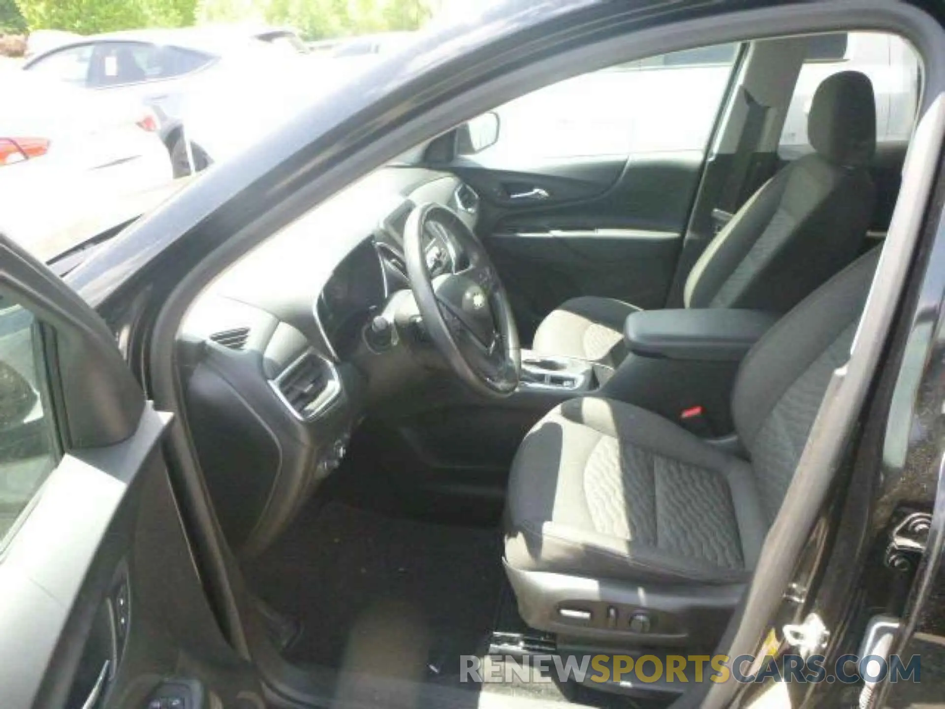 14 Photograph of a damaged car 2GNAXTEV6M6108505 CHEVROLET EQUINOX 2021