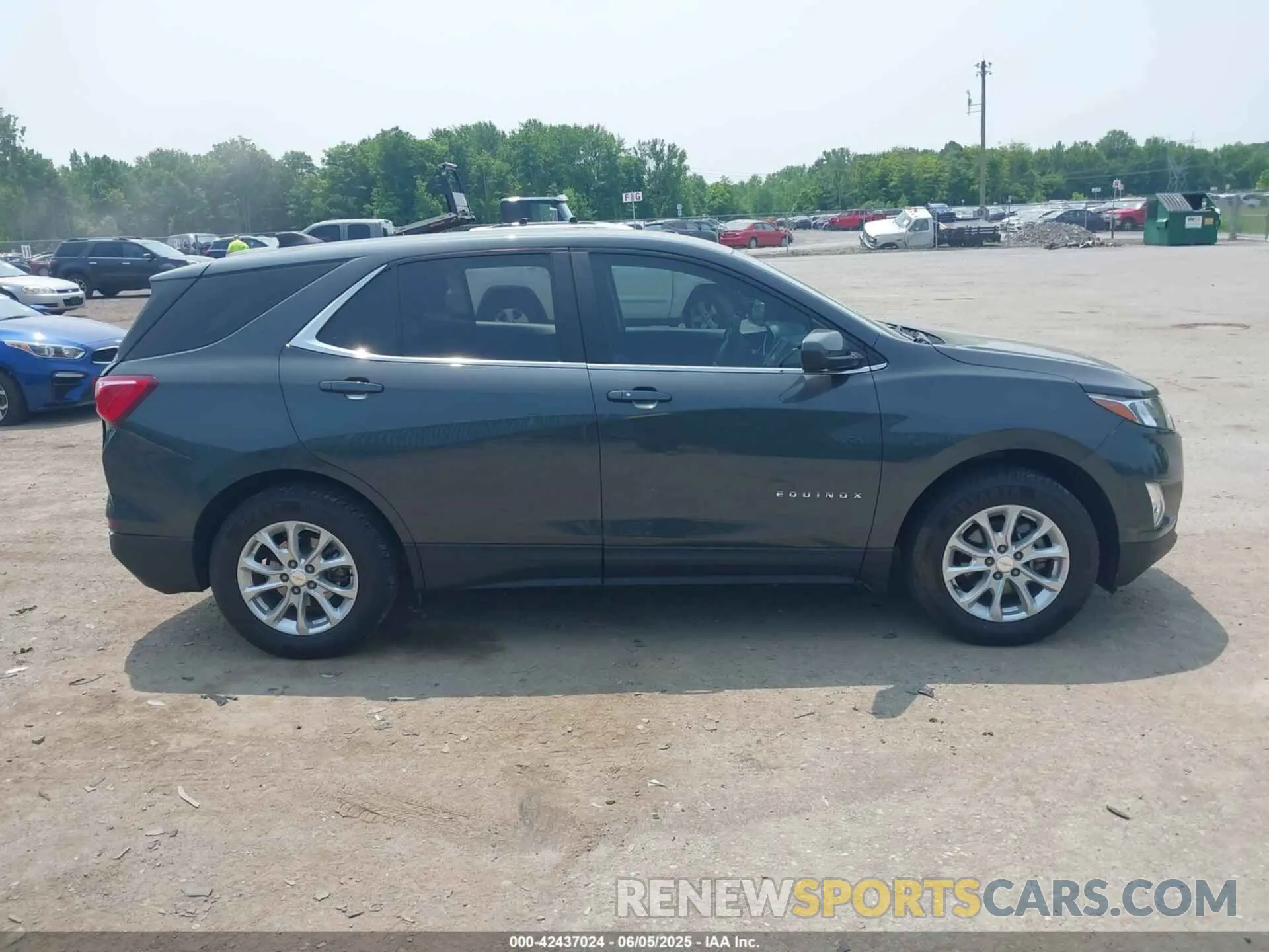 13 Photograph of a damaged car 2GNAXTEV6M6140175 CHEVROLET EQUINOX 2021