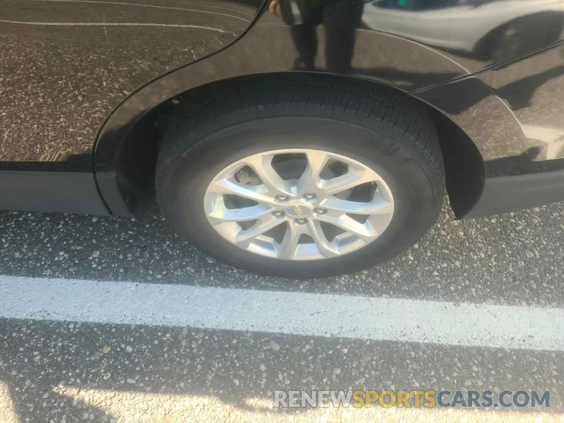 10 Photograph of a damaged car 2GNAXTEV7M6114488 CHEVROLET EQUINOX 2021