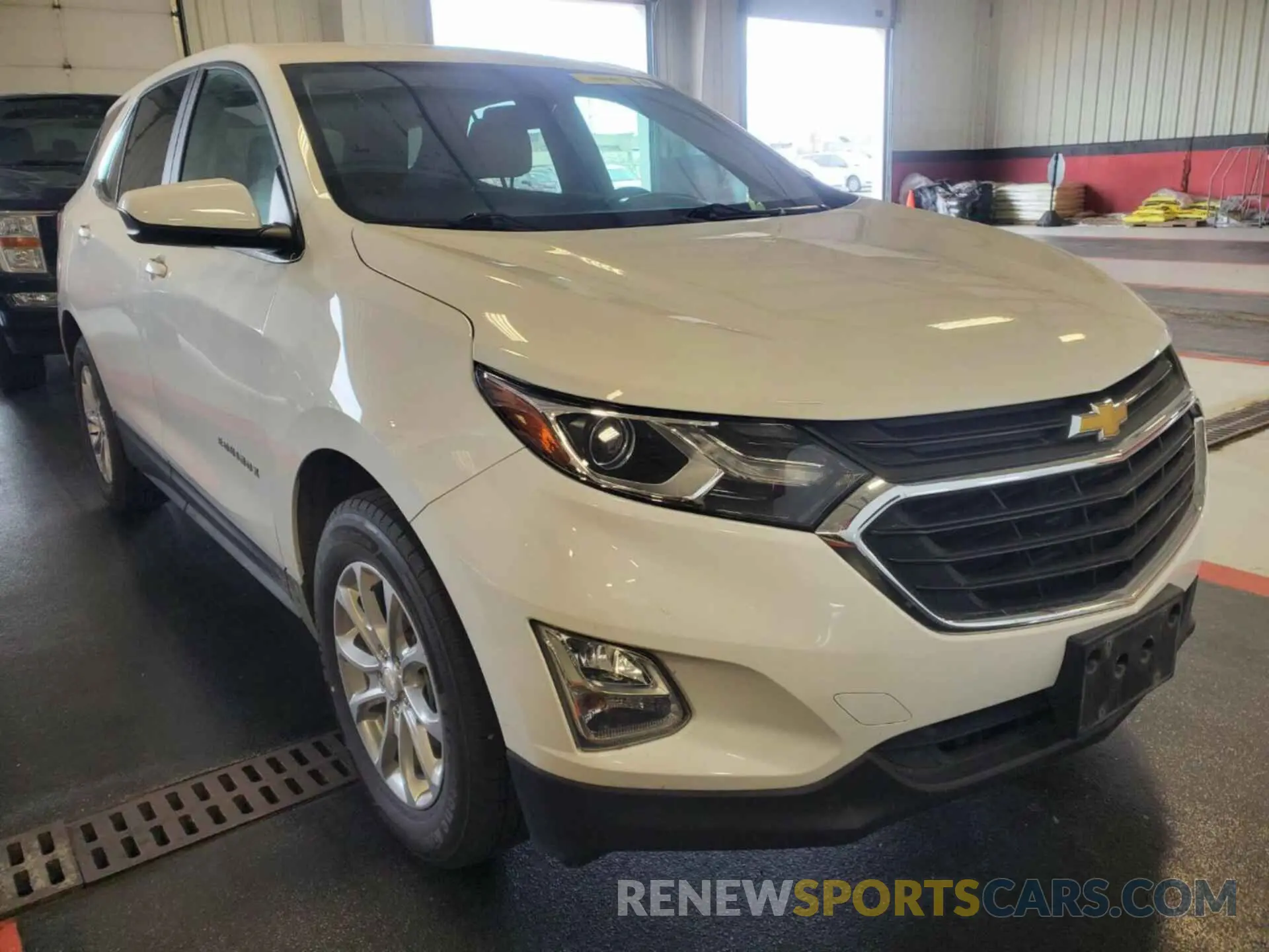 4 Photograph of a damaged car 2GNAXTEV7M6156806 CHEVROLET EQUINOX 2021