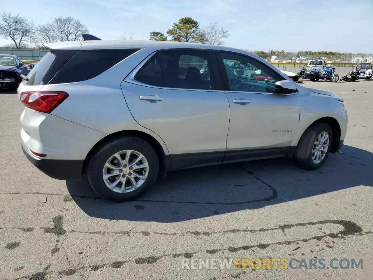 3 Photograph of a damaged car 2GNAXTEV7M6162556 CHEVROLET EQUINOX 2021