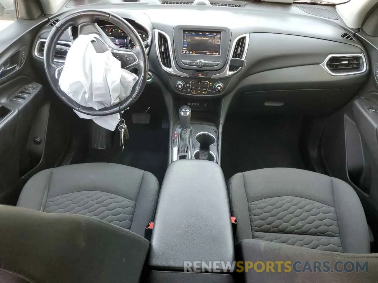 8 Photograph of a damaged car 2GNAXTEV7M6162556 CHEVROLET EQUINOX 2021