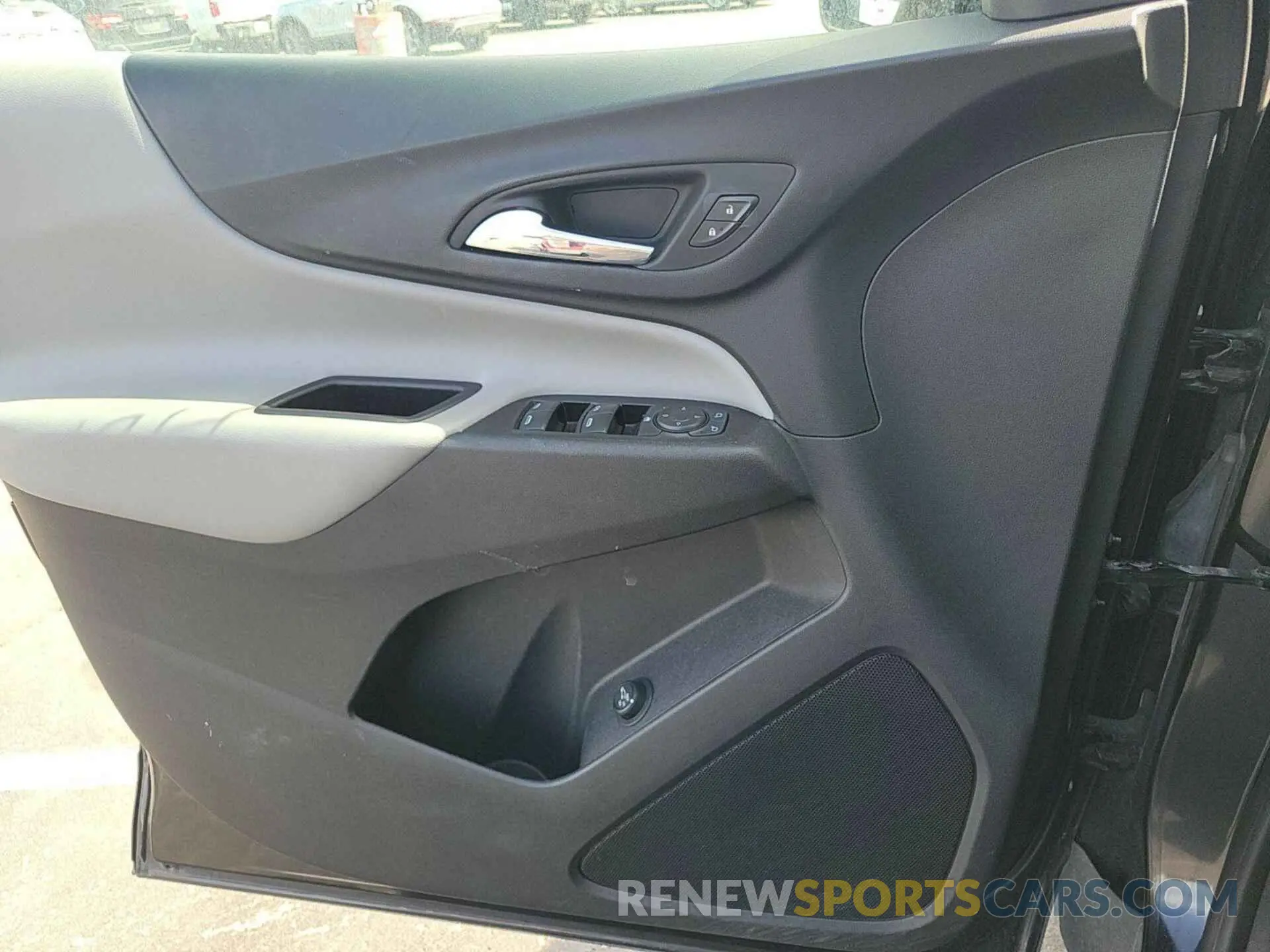 1 Photograph of a damaged car 2GNAXTEV8M6104696 CHEVROLET EQUINOX 2021