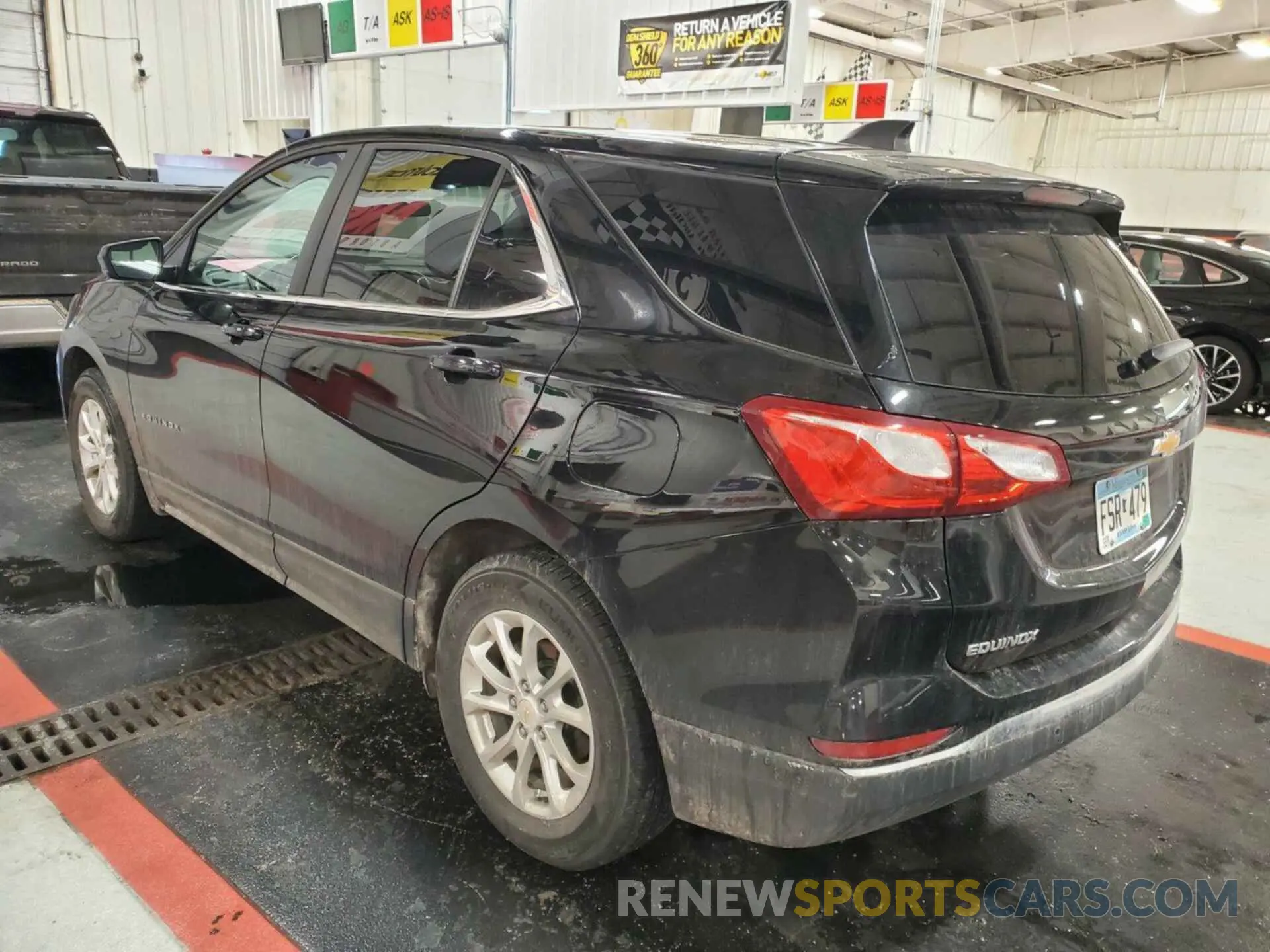21 Photograph of a damaged car 2GNAXTEV8M6104956 CHEVROLET EQUINOX 2021