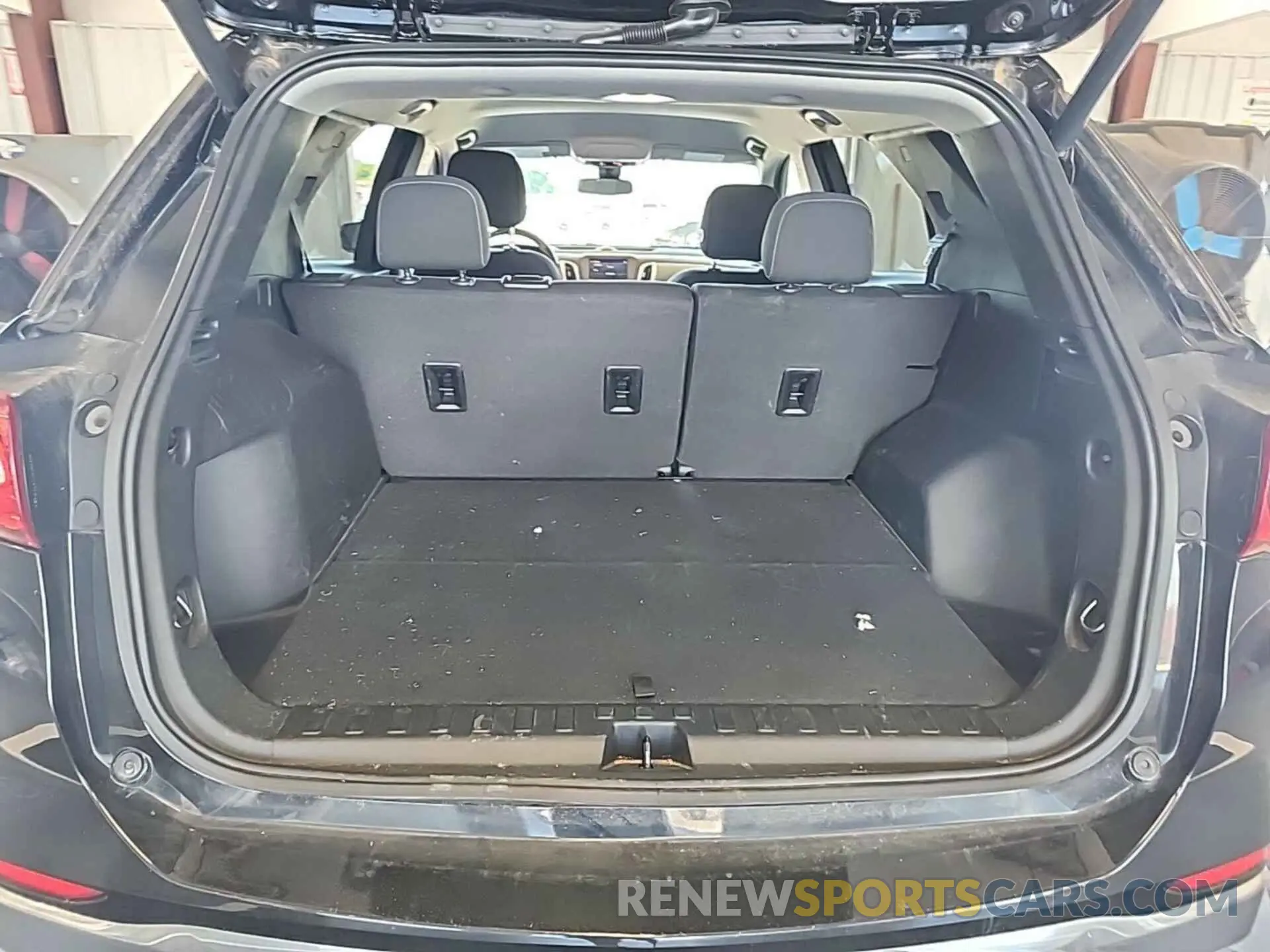 14 Photograph of a damaged car 2GNAXTEV9M6108319 CHEVROLET EQUINOX 2021