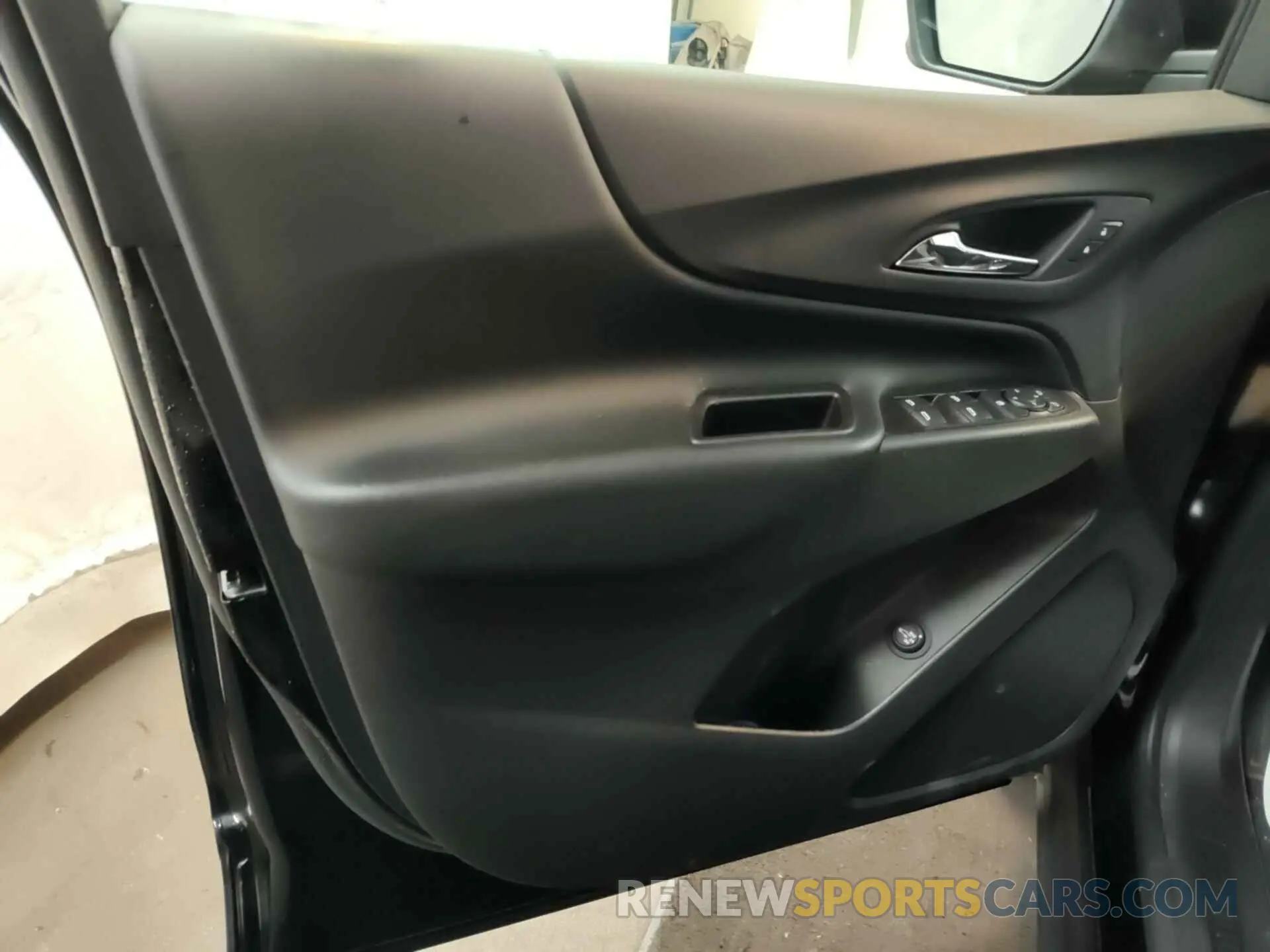 1 Photograph of a damaged car 2GNAXTEV9M6148478 CHEVROLET EQUINOX 2021