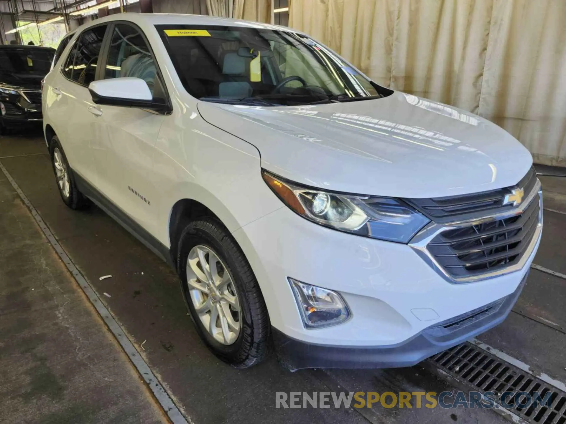 16 Photograph of a damaged car 2GNAXTEVXM6103999 CHEVROLET EQUINOX 2021