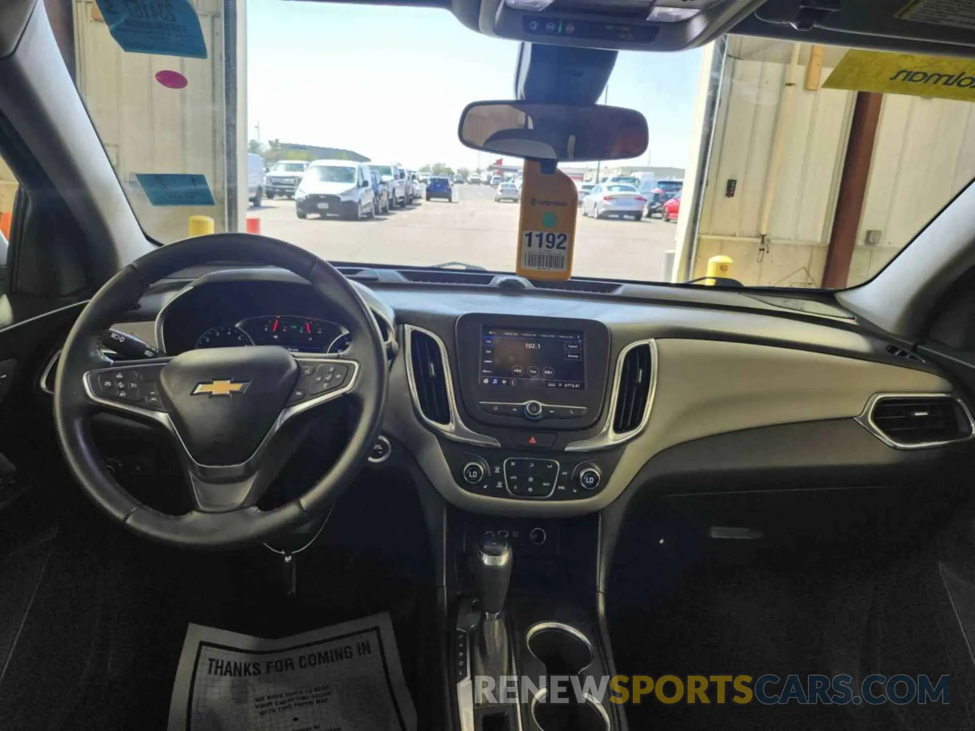 28 Photograph of a damaged car 2GNAXTEVXM6103999 CHEVROLET EQUINOX 2021