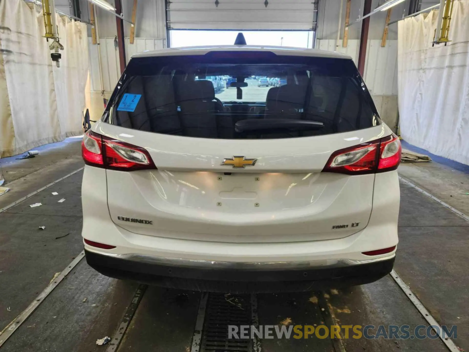 8 Photograph of a damaged car 2GNAXTEVXM6103999 CHEVROLET EQUINOX 2021