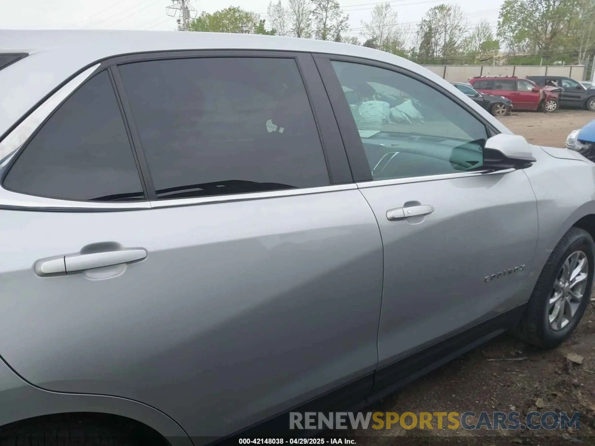 13 Photograph of a damaged car 2GNAXTEVXM6160834 CHEVROLET EQUINOX 2021