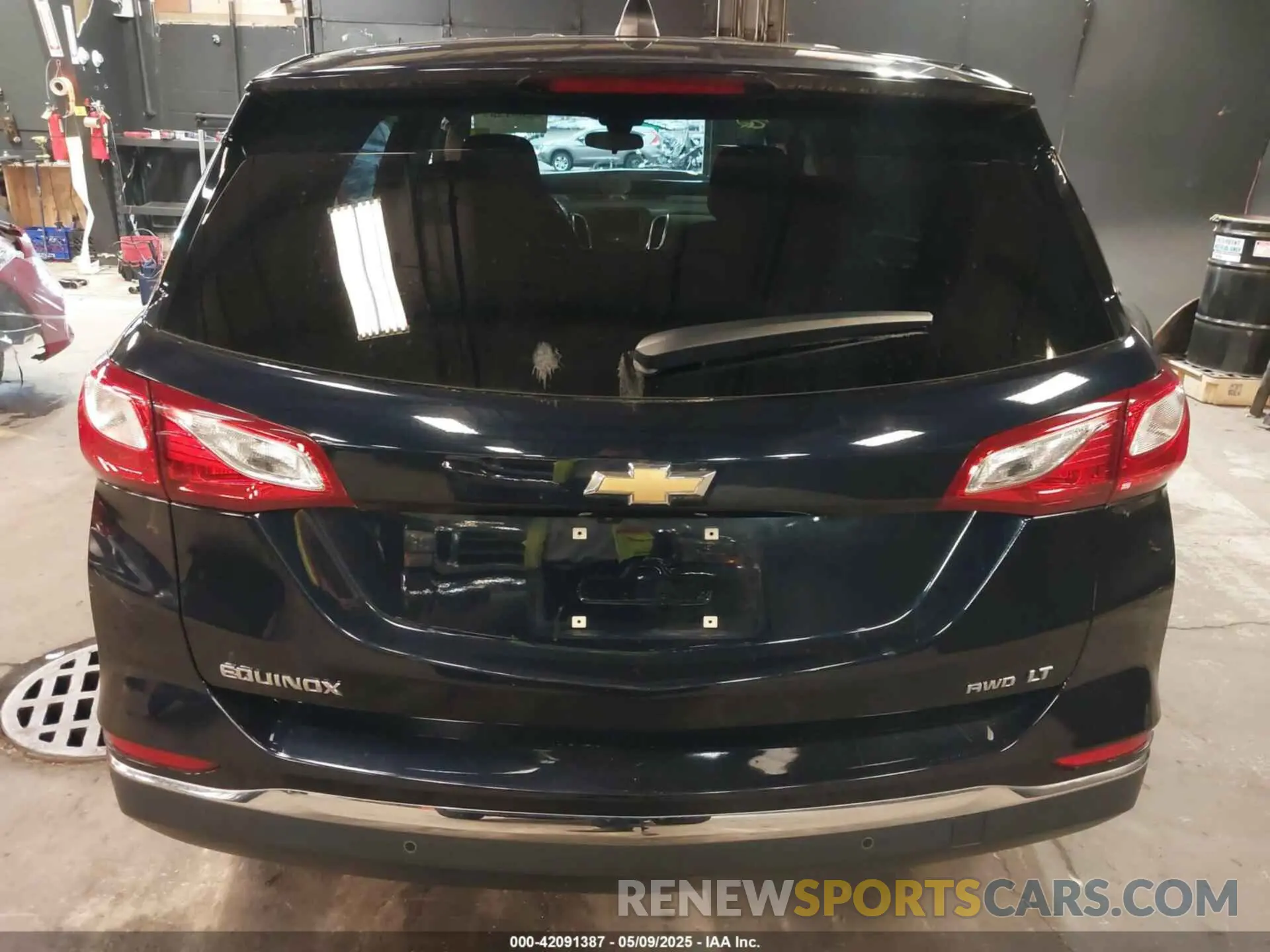 16 Photograph of a damaged car 2GNAXUEV0M6145104 CHEVROLET EQUINOX 2021