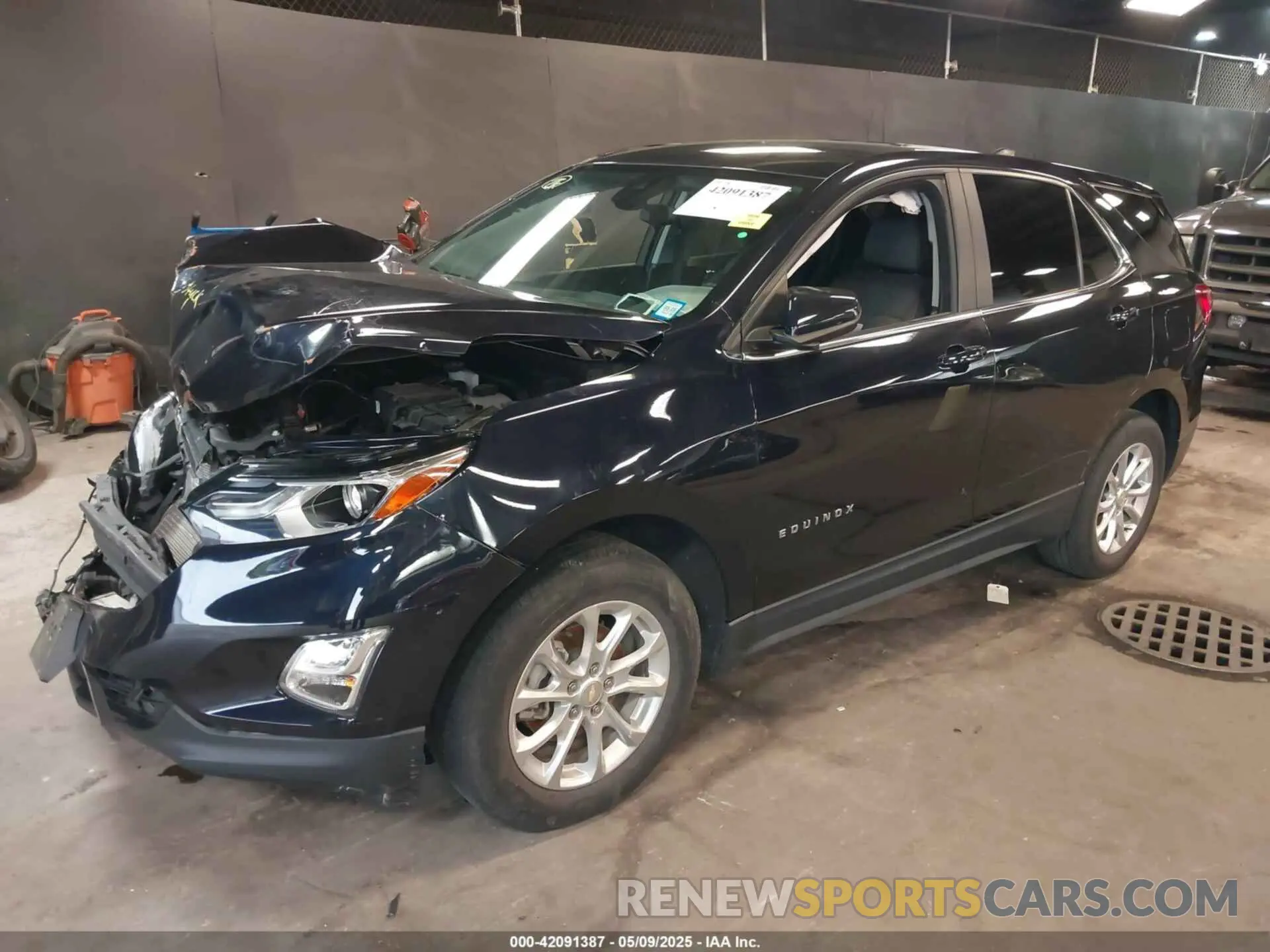 2 Photograph of a damaged car 2GNAXUEV0M6145104 CHEVROLET EQUINOX 2021