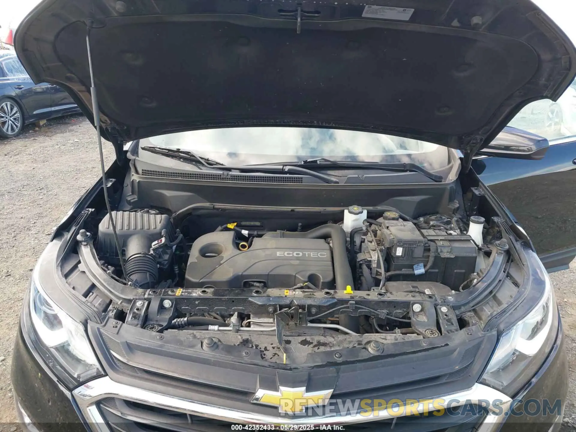 10 Photograph of a damaged car 2GNAXUEV1M6101502 CHEVROLET EQUINOX 2021