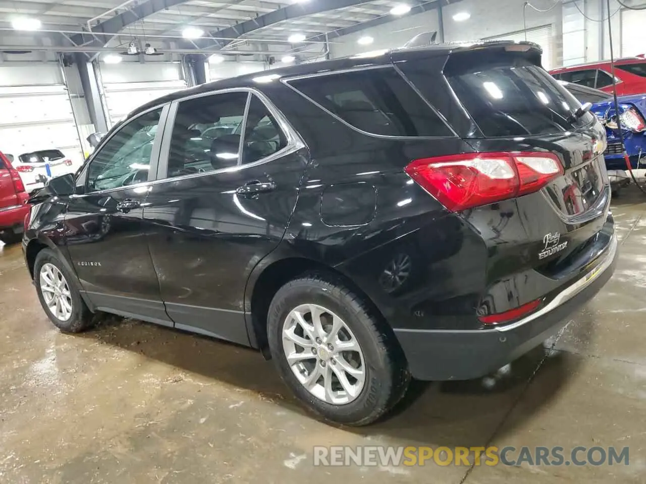 2 Photograph of a damaged car 2GNAXUEV1M6120678 CHEVROLET EQUINOX 2021