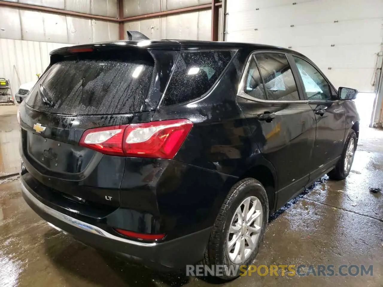 3 Photograph of a damaged car 2GNAXUEV2M6122360 CHEVROLET EQUINOX 2021