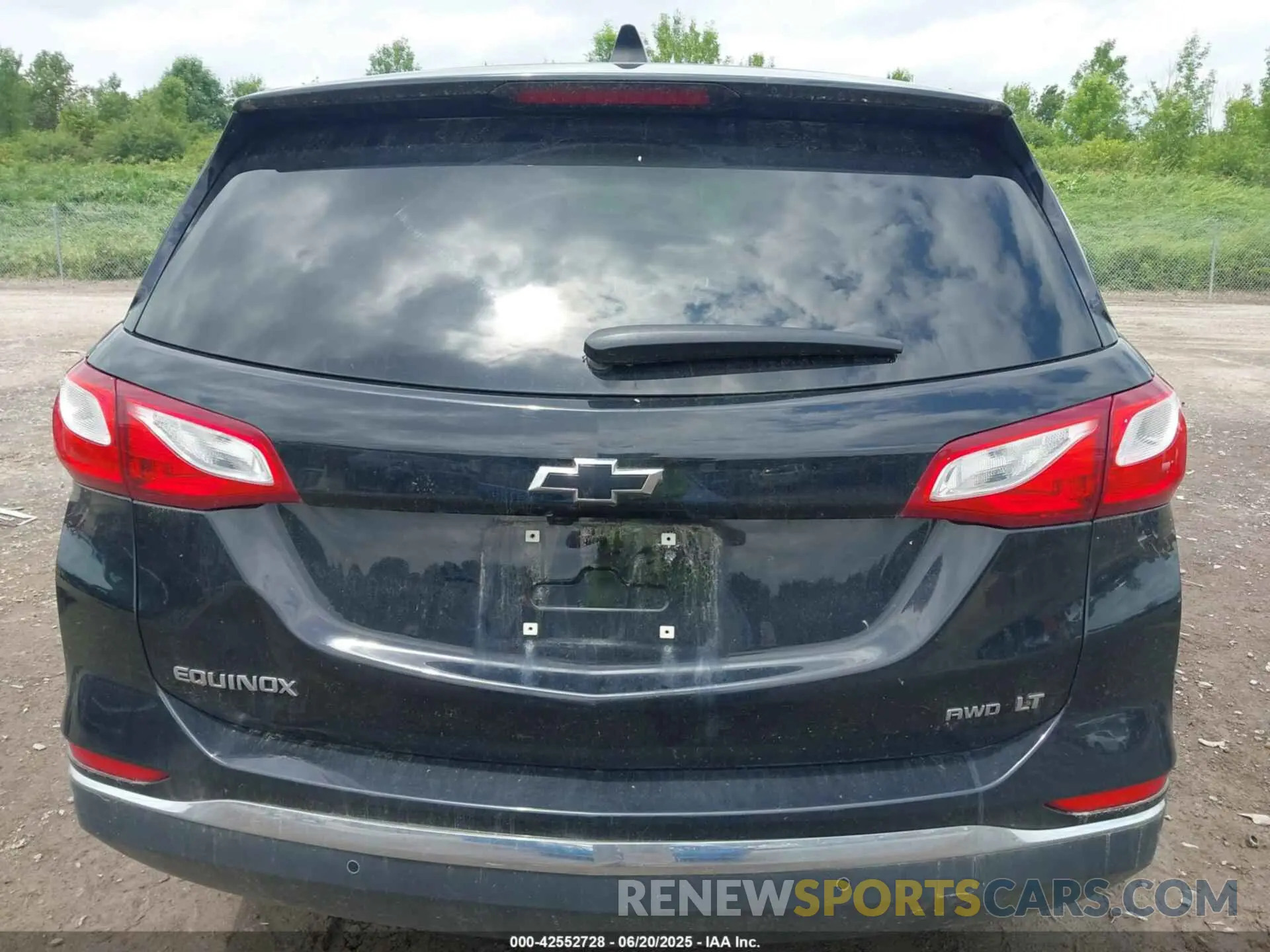 16 Photograph of a damaged car 2GNAXUEV2M6127574 CHEVROLET EQUINOX 2021