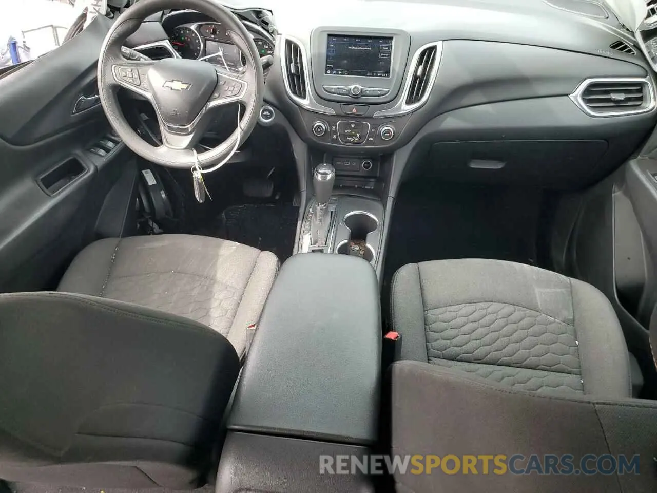 8 Photograph of a damaged car 2GNAXUEV2M6153270 CHEVROLET EQUINOX 2021