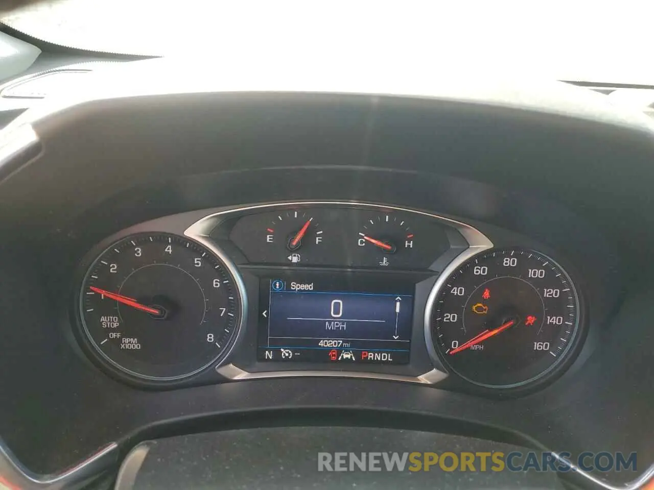 9 Photograph of a damaged car 2GNAXUEV4M6131755 CHEVROLET EQUINOX 2021