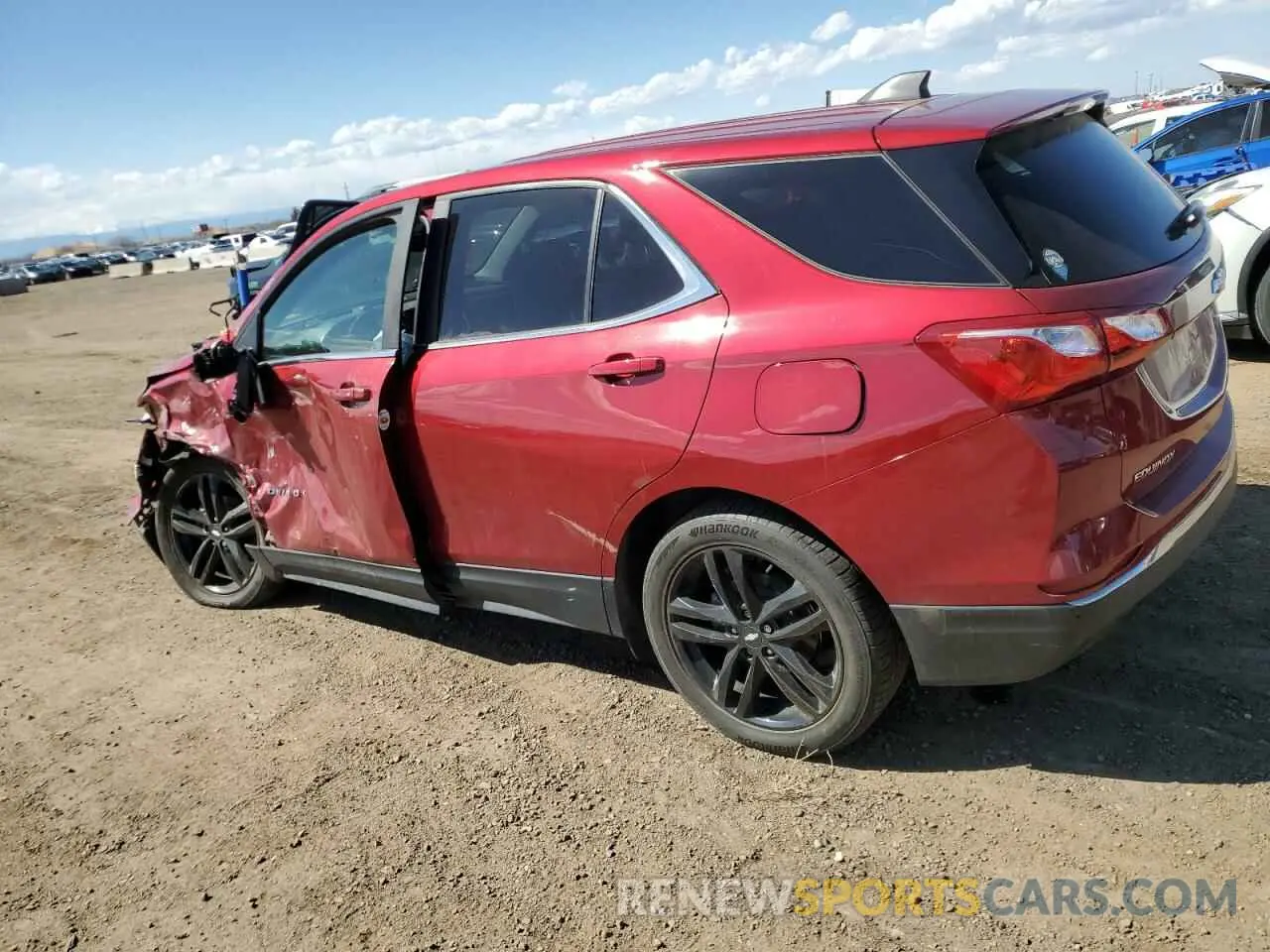 2 Photograph of a damaged car 2GNAXUEV4M6148040 CHEVROLET EQUINOX 2021