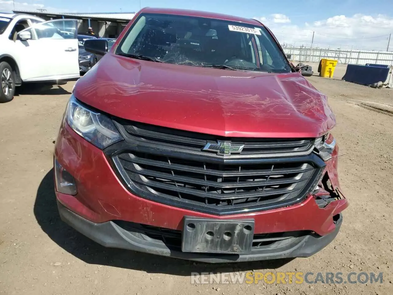 5 Photograph of a damaged car 2GNAXUEV4M6148040 CHEVROLET EQUINOX 2021