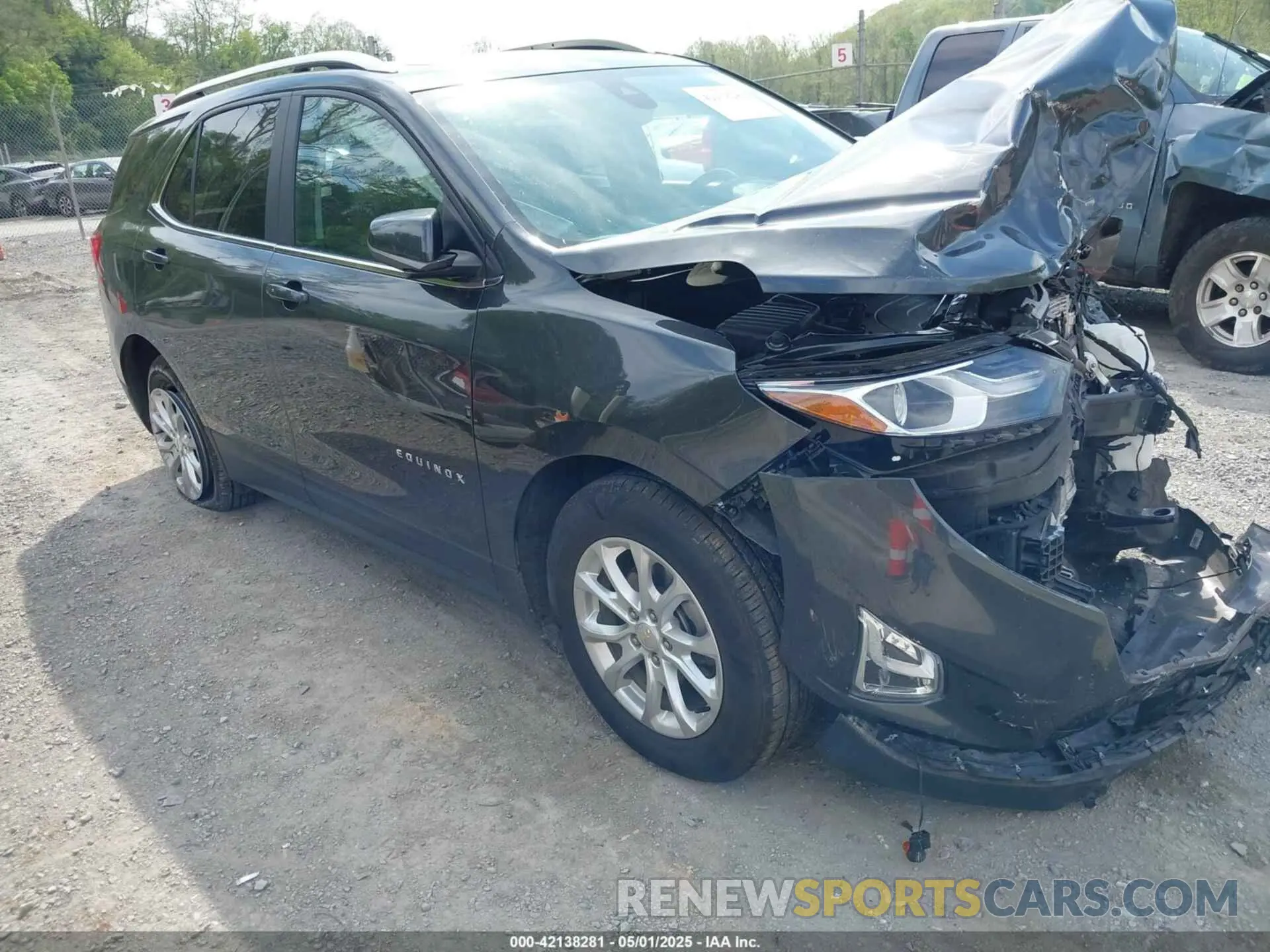 1 Photograph of a damaged car 2GNAXUEV4M6154582 CHEVROLET EQUINOX 2021
