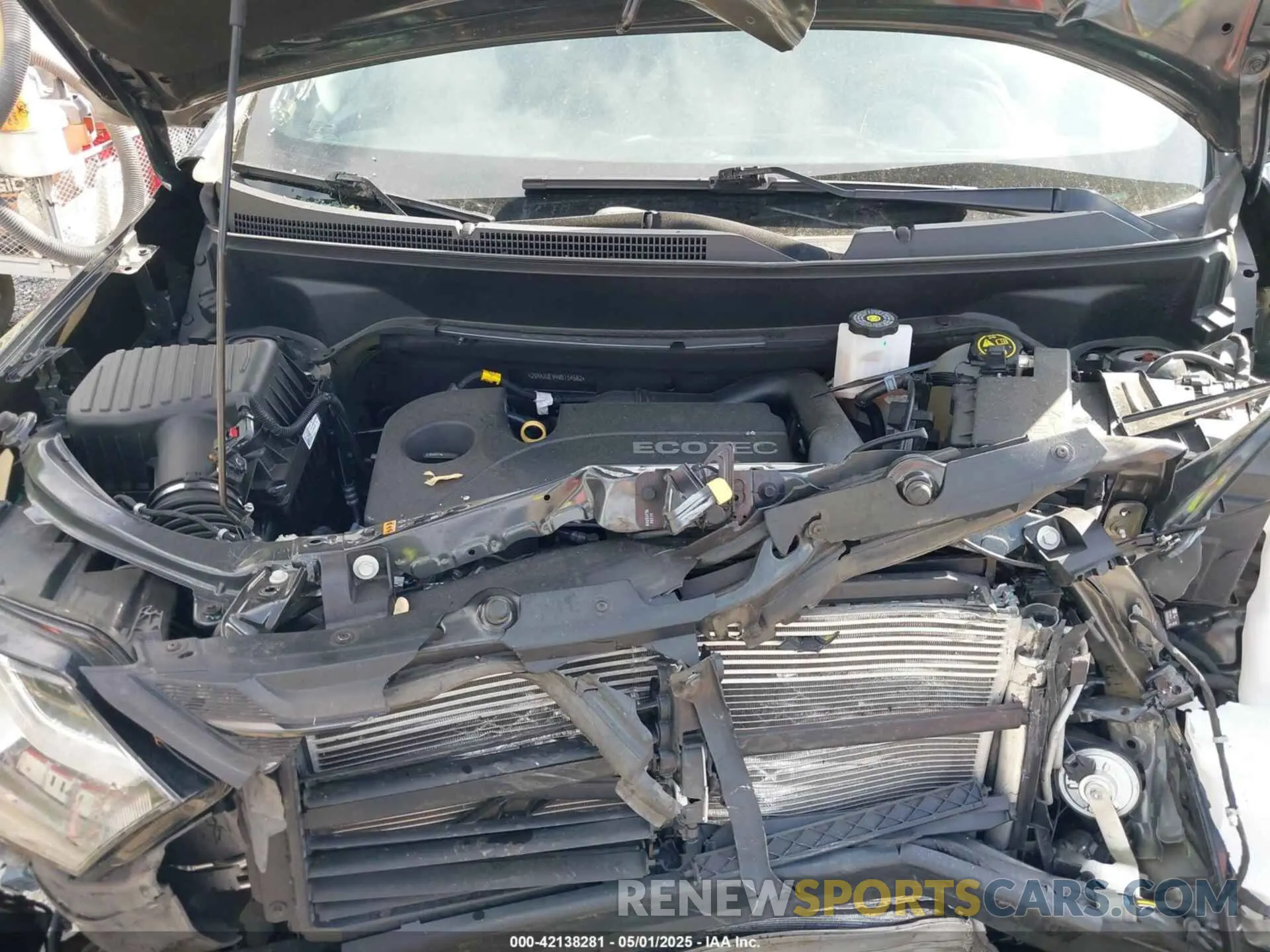 10 Photograph of a damaged car 2GNAXUEV4M6154582 CHEVROLET EQUINOX 2021