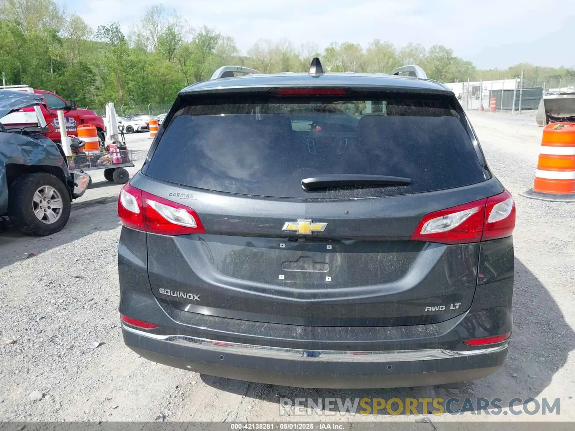 16 Photograph of a damaged car 2GNAXUEV4M6154582 CHEVROLET EQUINOX 2021