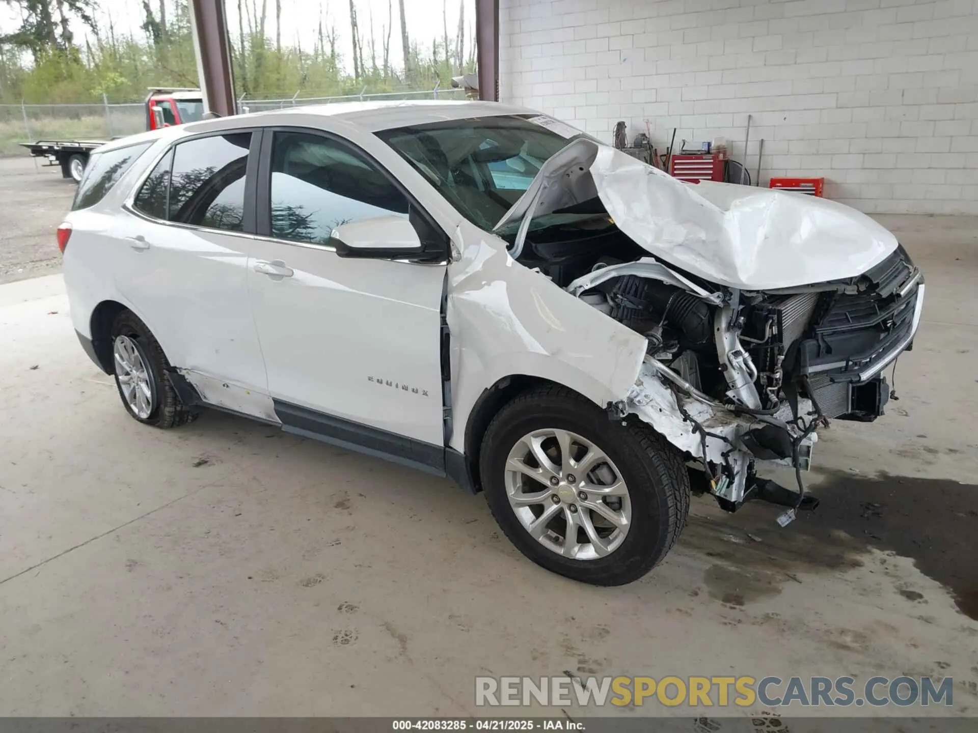 1 Photograph of a damaged car 2GNAXUEV7M6157332 CHEVROLET EQUINOX 2021
