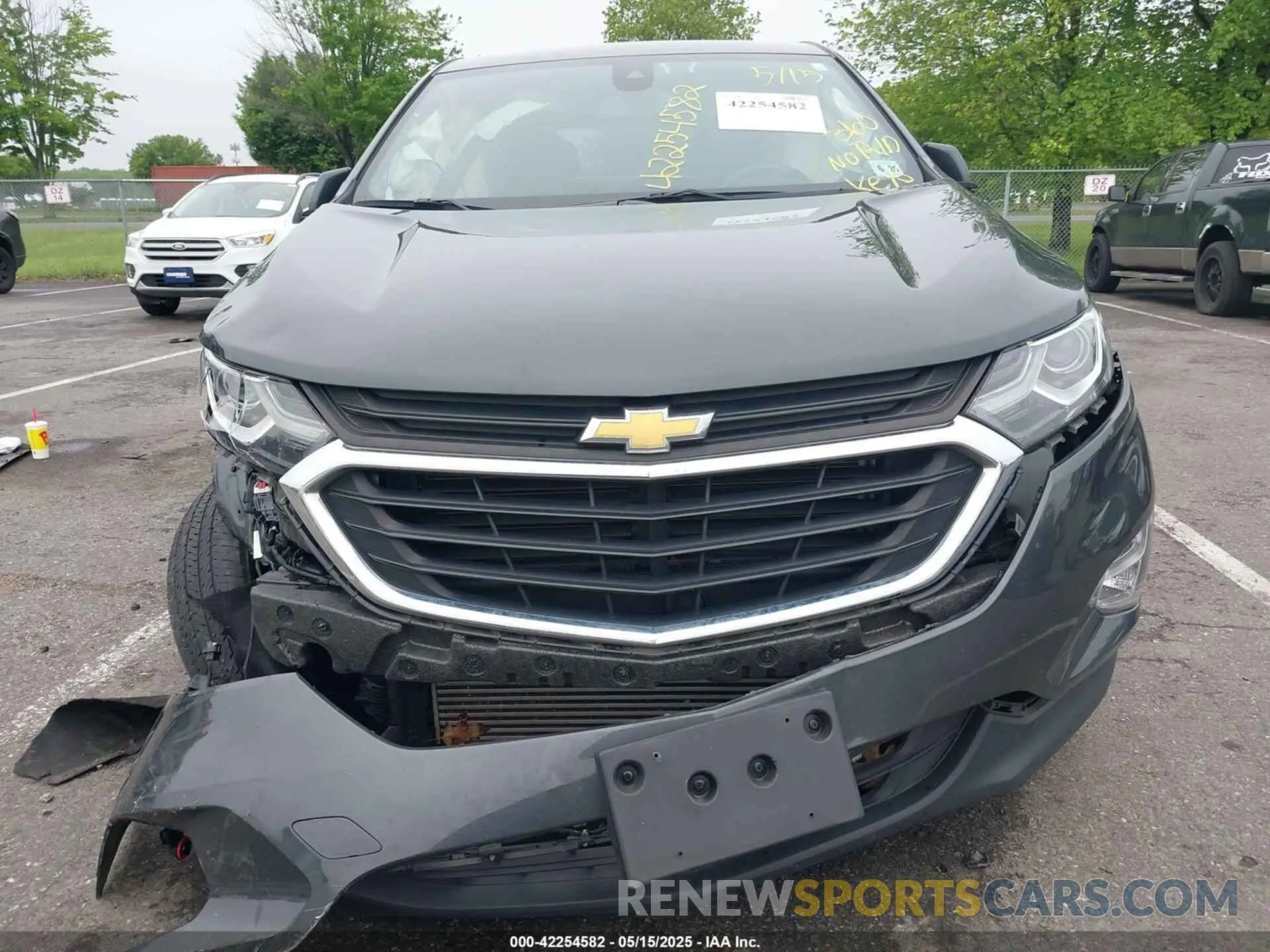6 Photograph of a damaged car 2GNAXUEV8M6136585 CHEVROLET EQUINOX 2021
