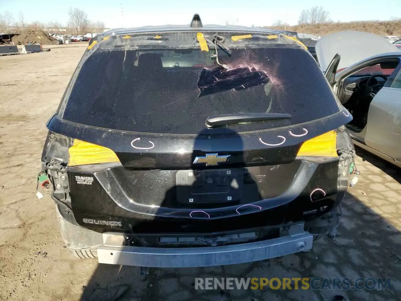 6 Photograph of a damaged car 2GNAXUEV8M6145593 CHEVROLET EQUINOX 2021