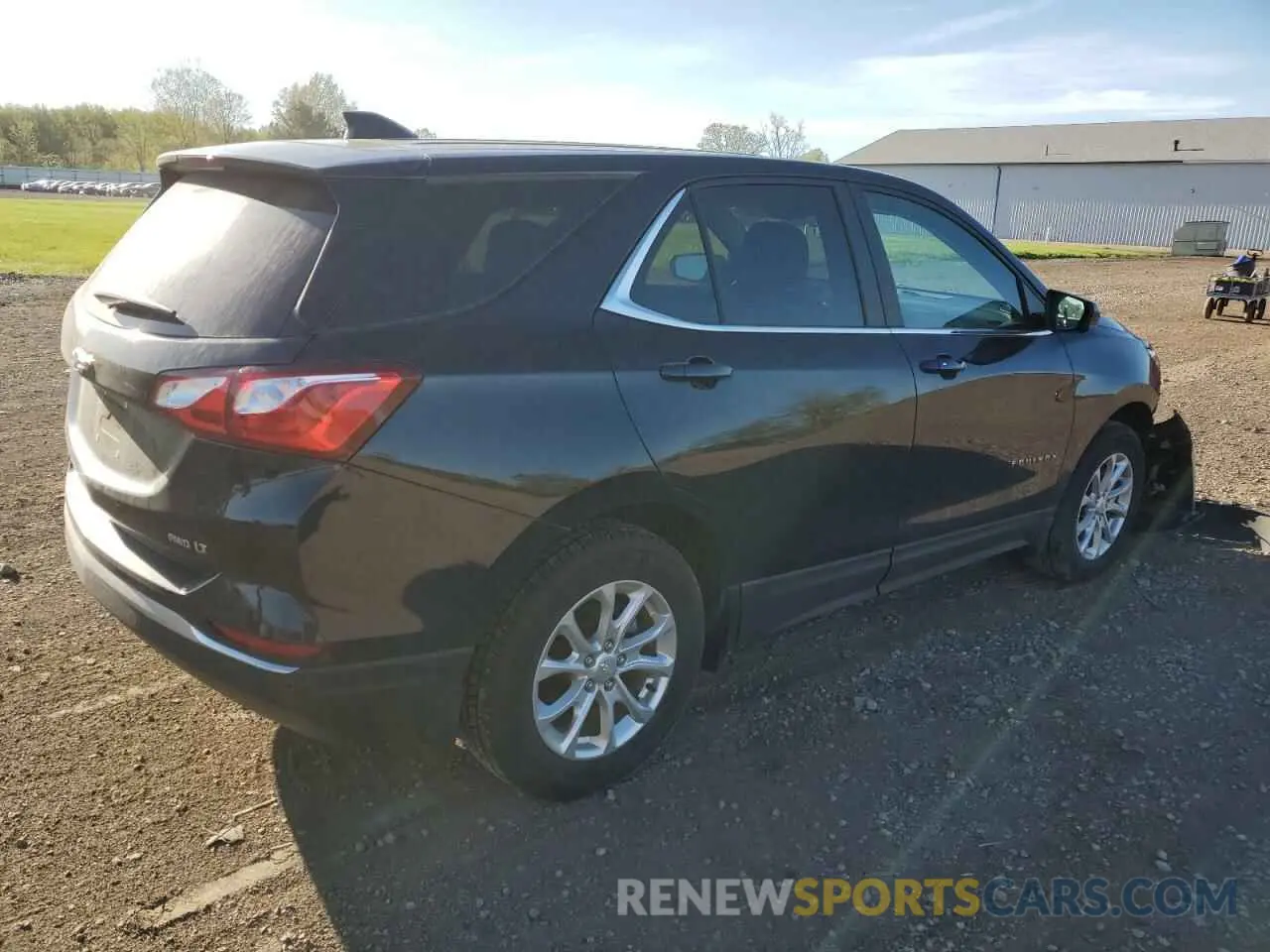 3 Photograph of a damaged car 2GNAXUEV8M6160966 CHEVROLET EQUINOX 2021