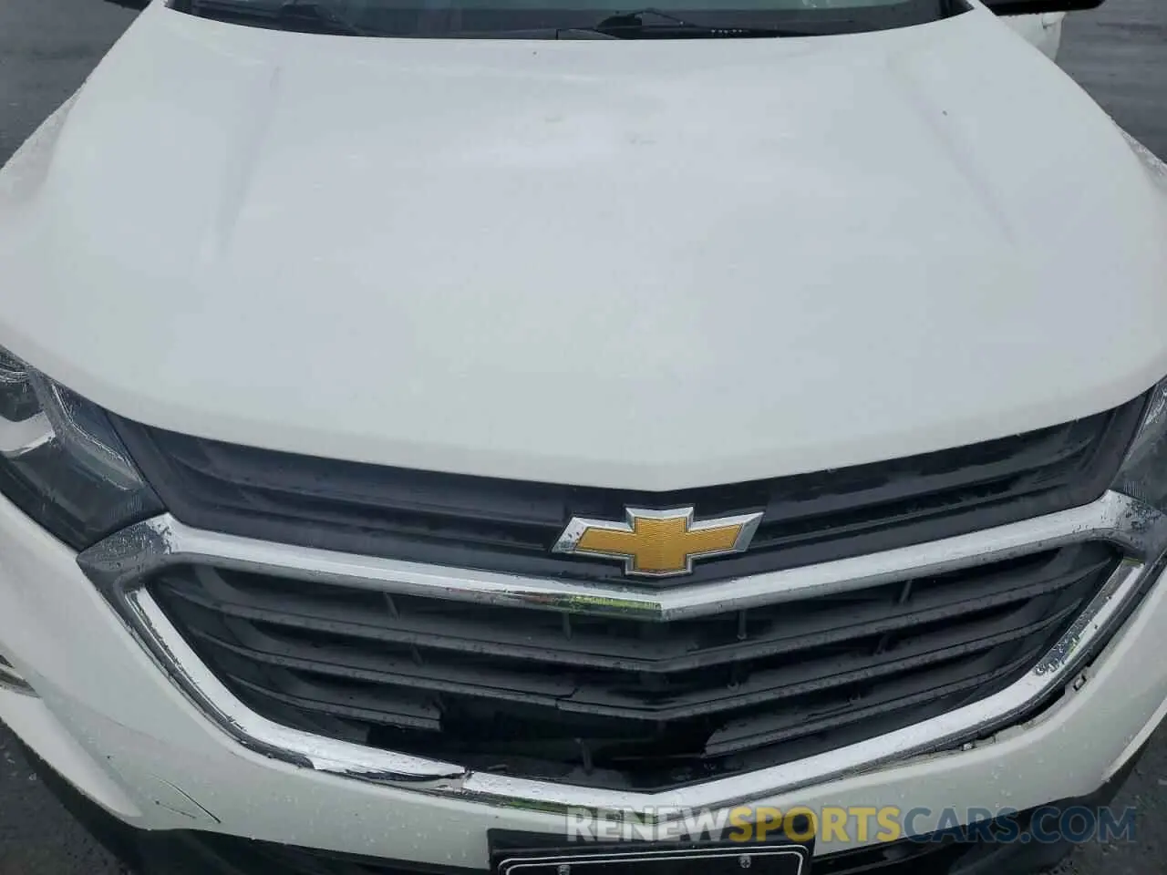 11 Photograph of a damaged car 2GNAXUEV9M6102221 CHEVROLET EQUINOX 2021