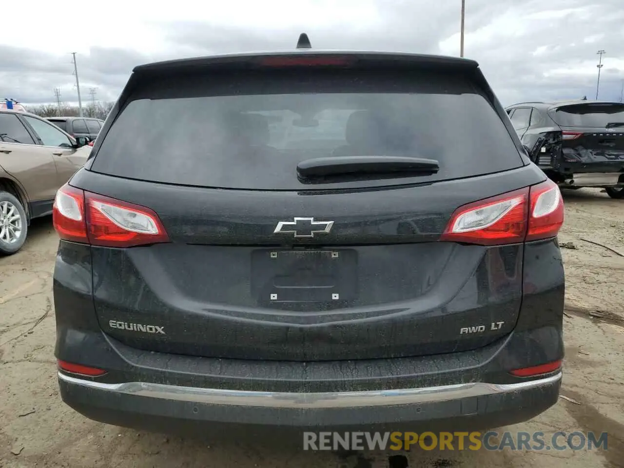 6 Photograph of a damaged car 2GNAXUEV9M6124171 CHEVROLET EQUINOX 2021