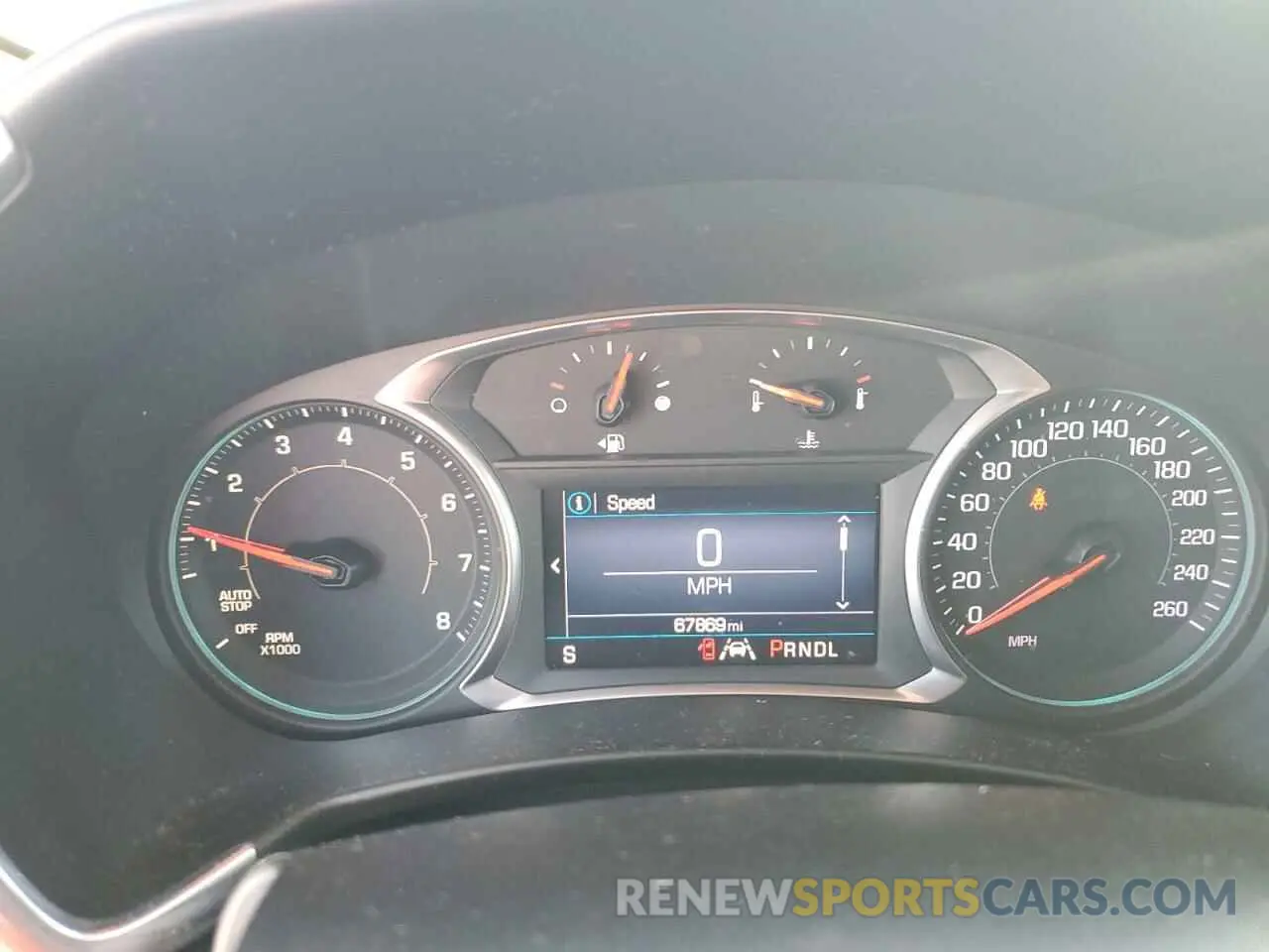 9 Photograph of a damaged car 2GNAXUEV9M6164556 CHEVROLET EQUINOX 2021