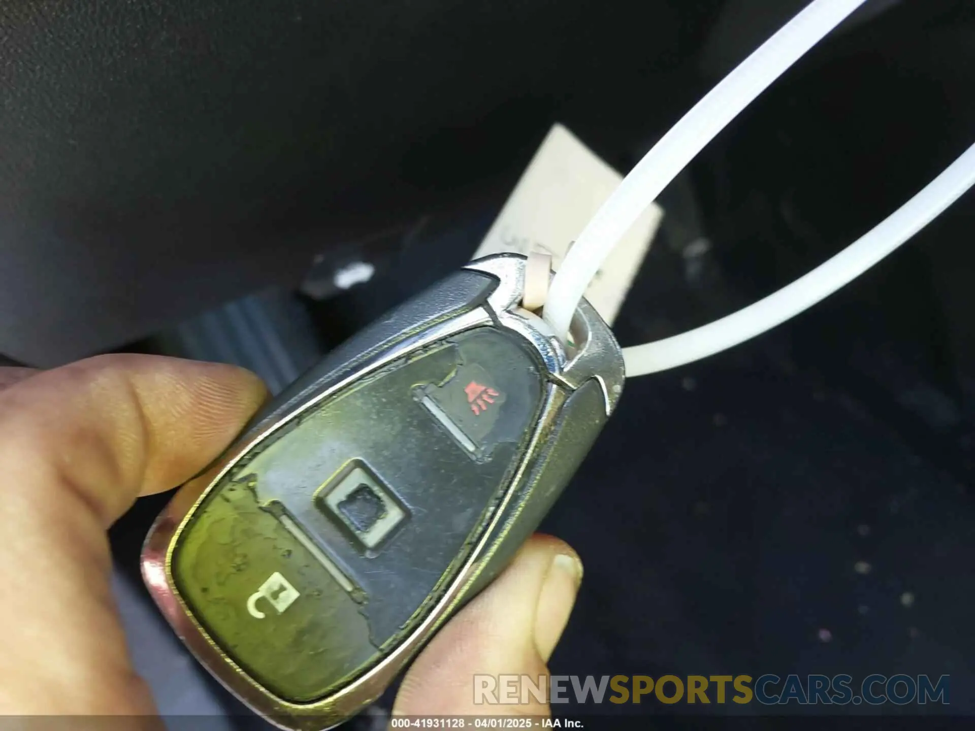 11 Photograph of a damaged car 2GNAXUEVXM6103006 CHEVROLET EQUINOX 2021