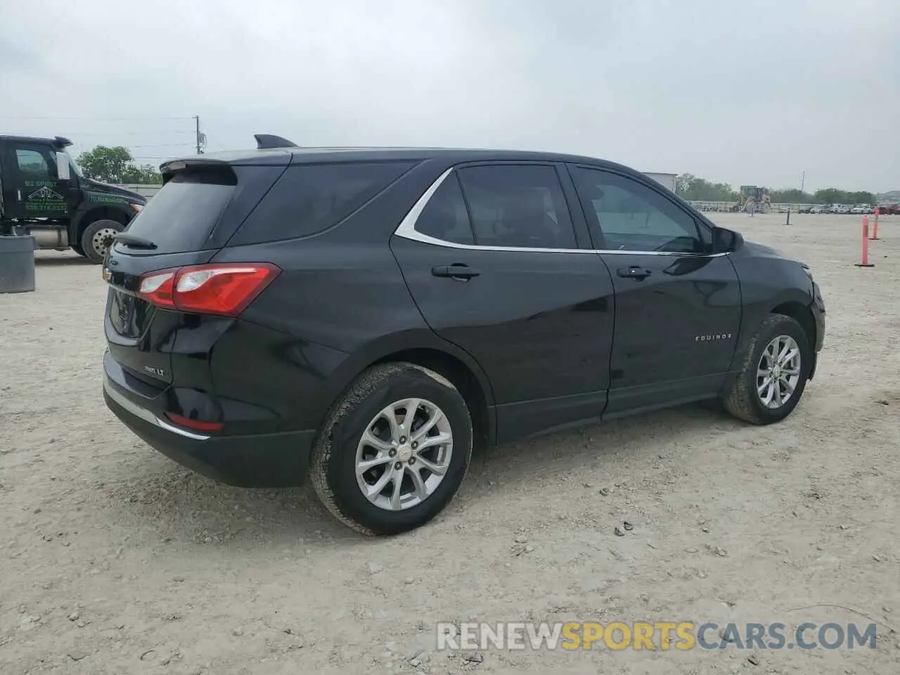 3 Photograph of a damaged car 2GNAXUEVXM6103636 CHEVROLET EQUINOX 2021