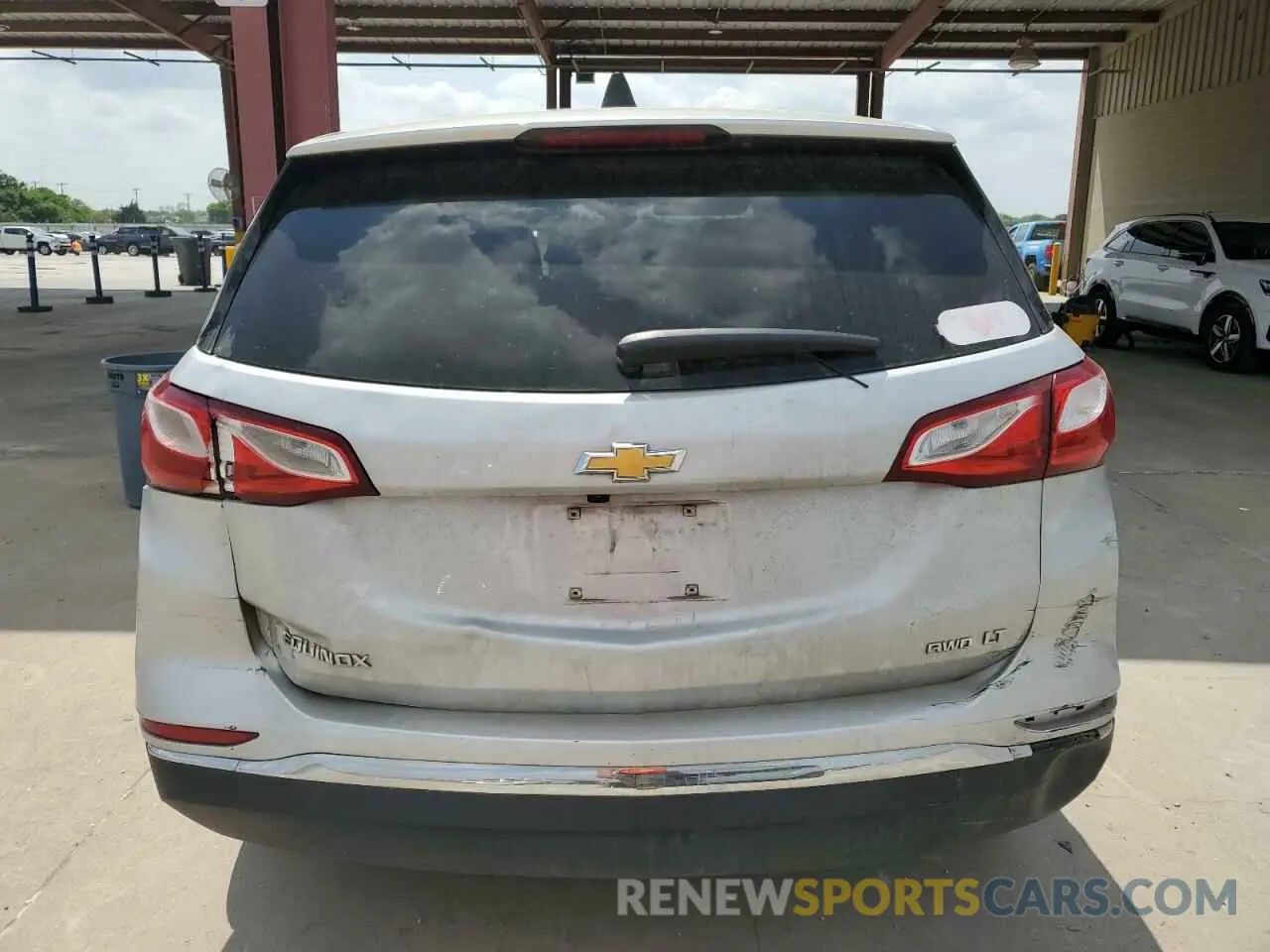 6 Photograph of a damaged car 2GNAXUEVXM6160970 CHEVROLET EQUINOX 2021