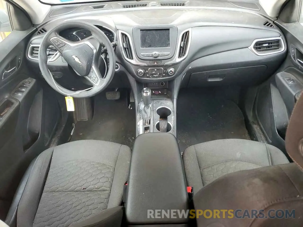 8 Photograph of a damaged car 2GNAXUEVXM6160970 CHEVROLET EQUINOX 2021