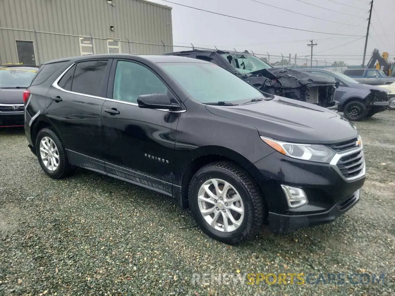4 Photograph of a damaged car 2GNAXUEVXM6161133 CHEVROLET EQUINOX 2021