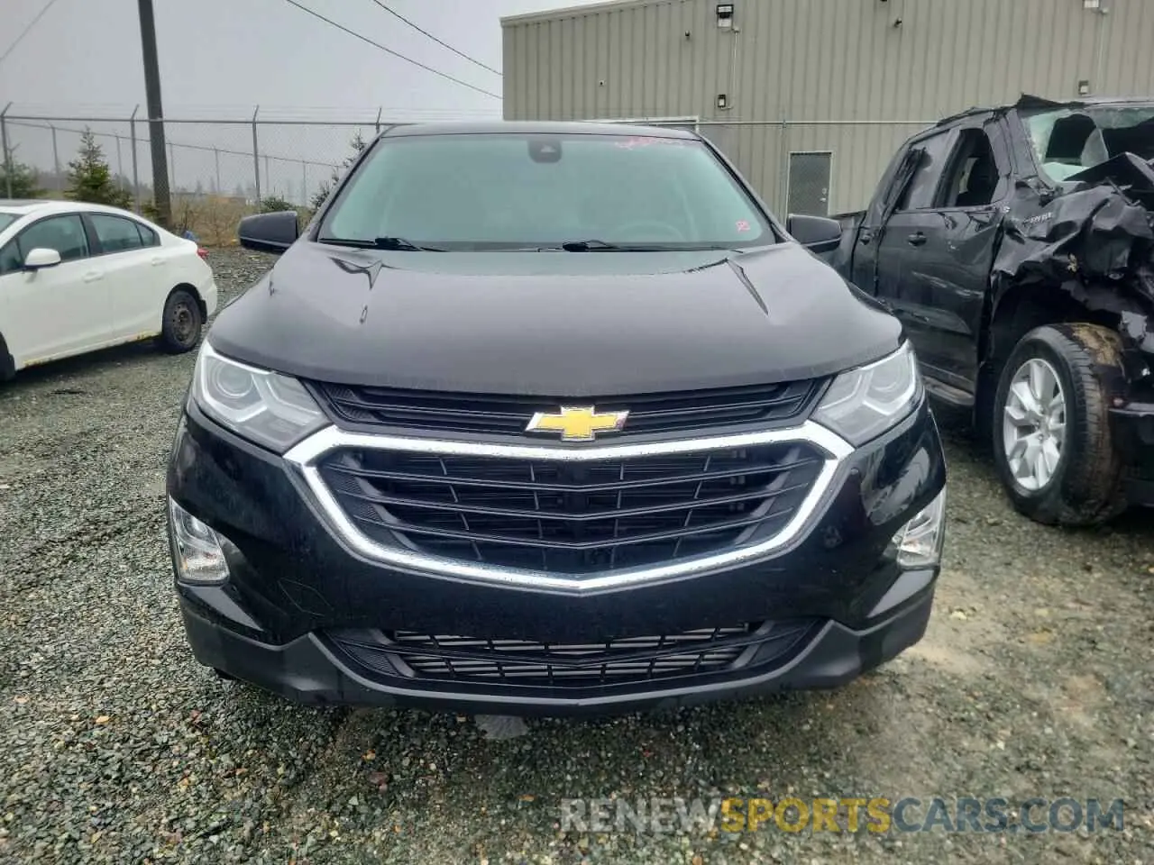 5 Photograph of a damaged car 2GNAXUEVXM6161133 CHEVROLET EQUINOX 2021
