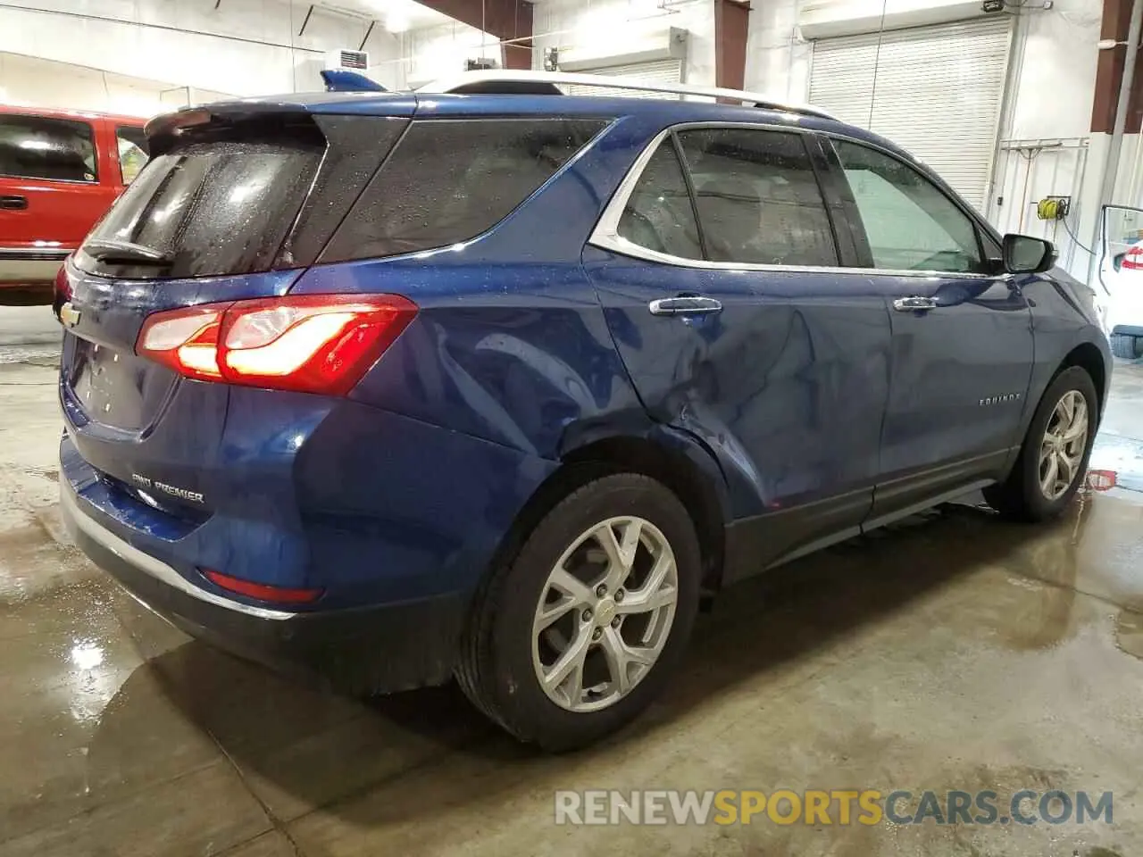 3 Photograph of a damaged car 2GNAXXEV0M6105445 CHEVROLET EQUINOX 2021